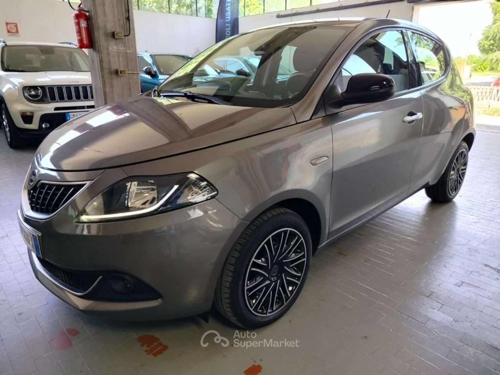Lancia Ypsilon