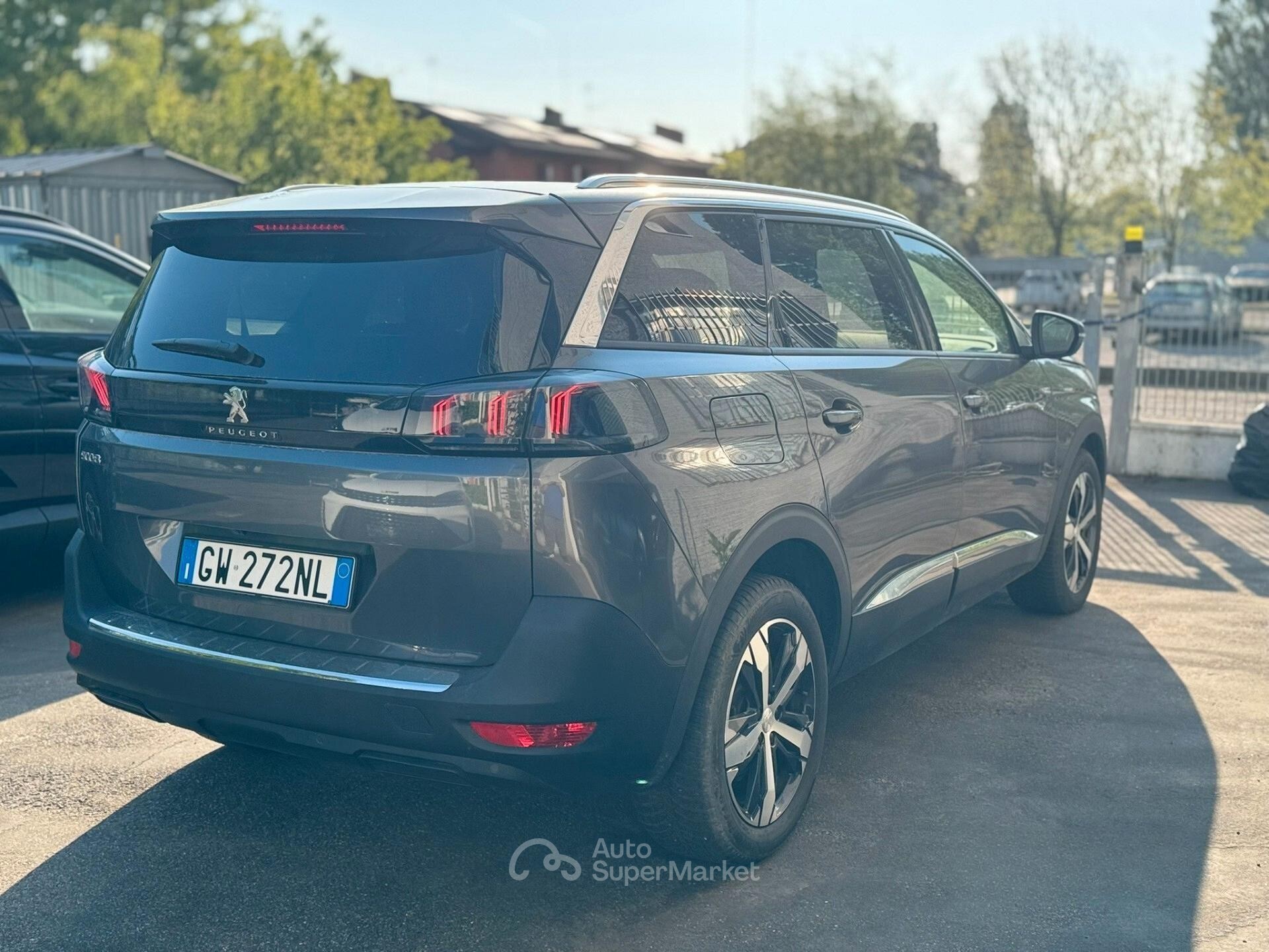 Peugeot 5008