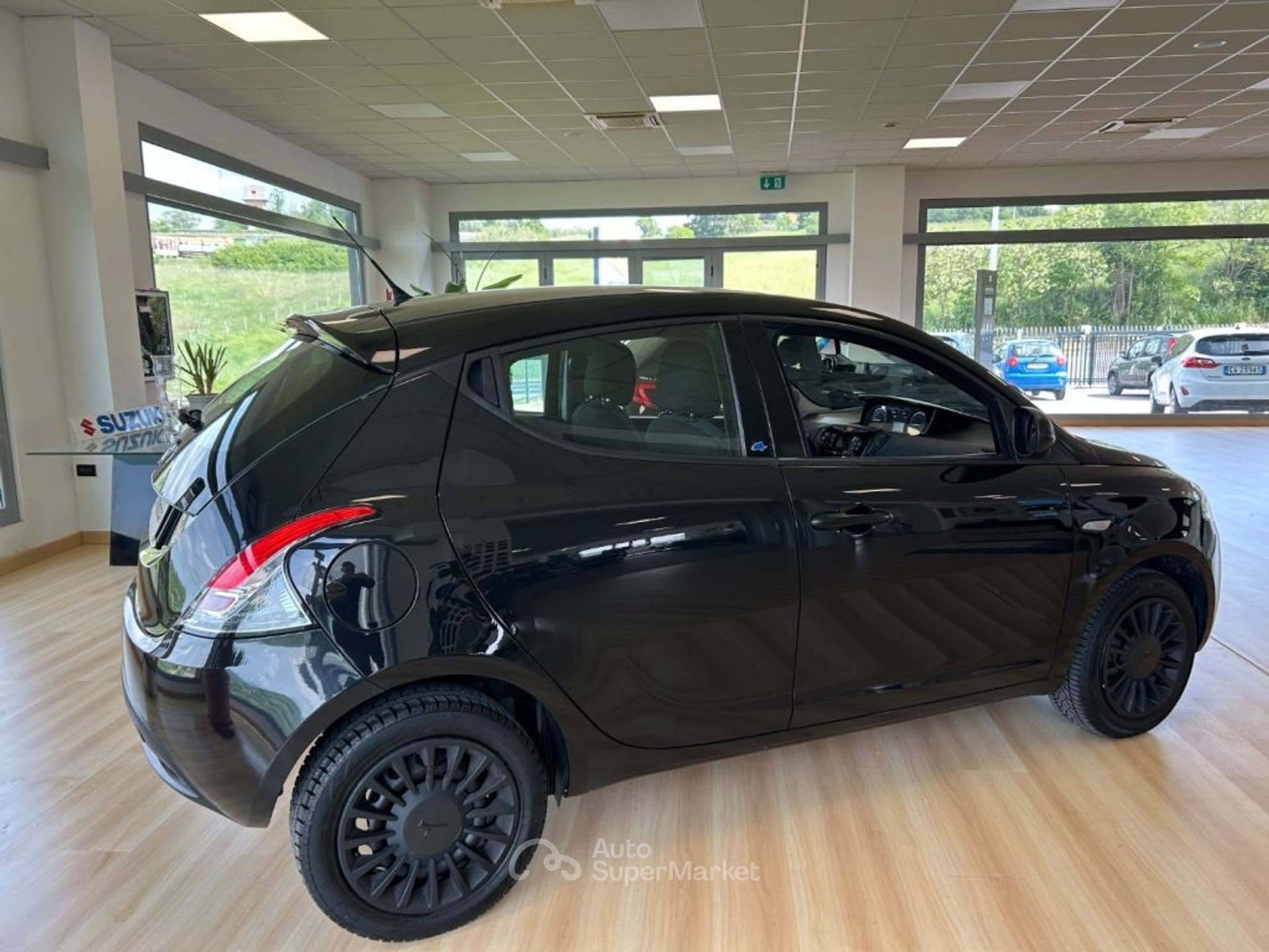 Lancia Ypsilon