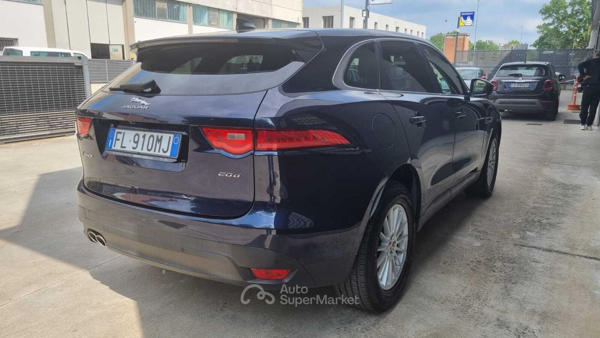 Jaguar F-Pace