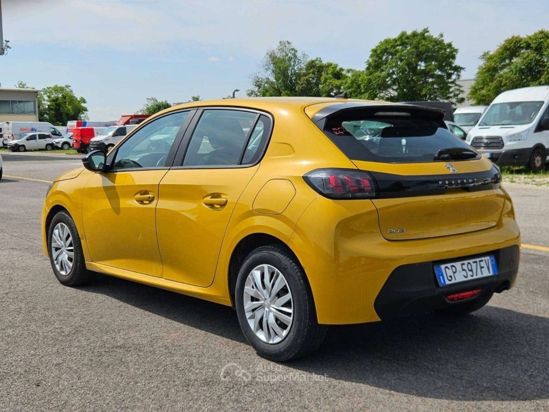 Peugeot 208