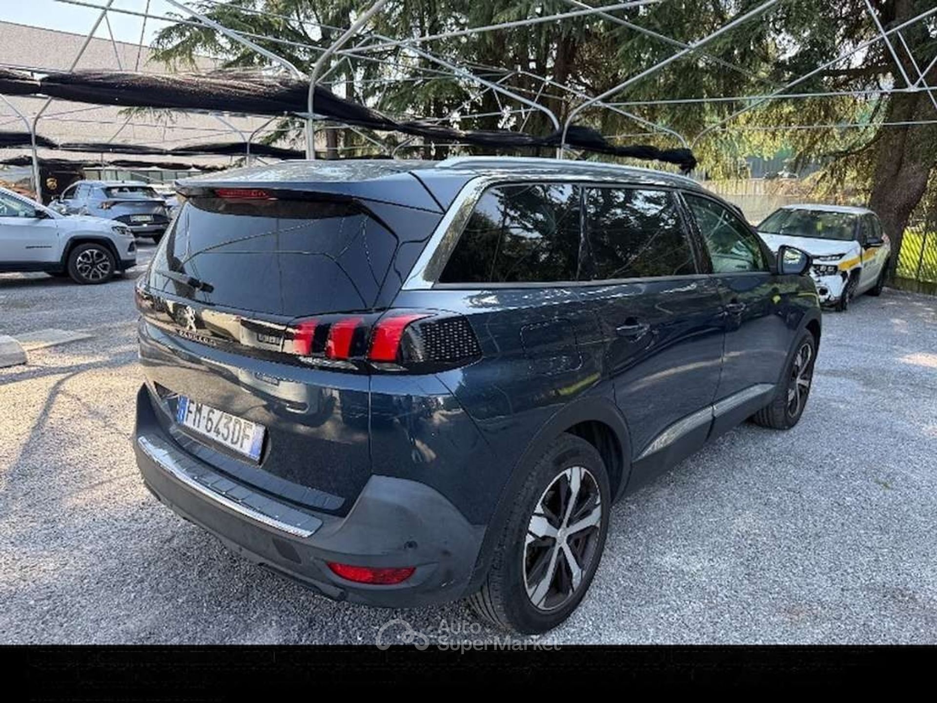 Peugeot 5008