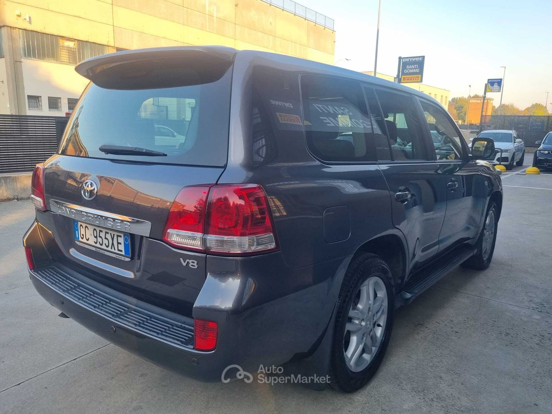 Toyota Land Cruiser