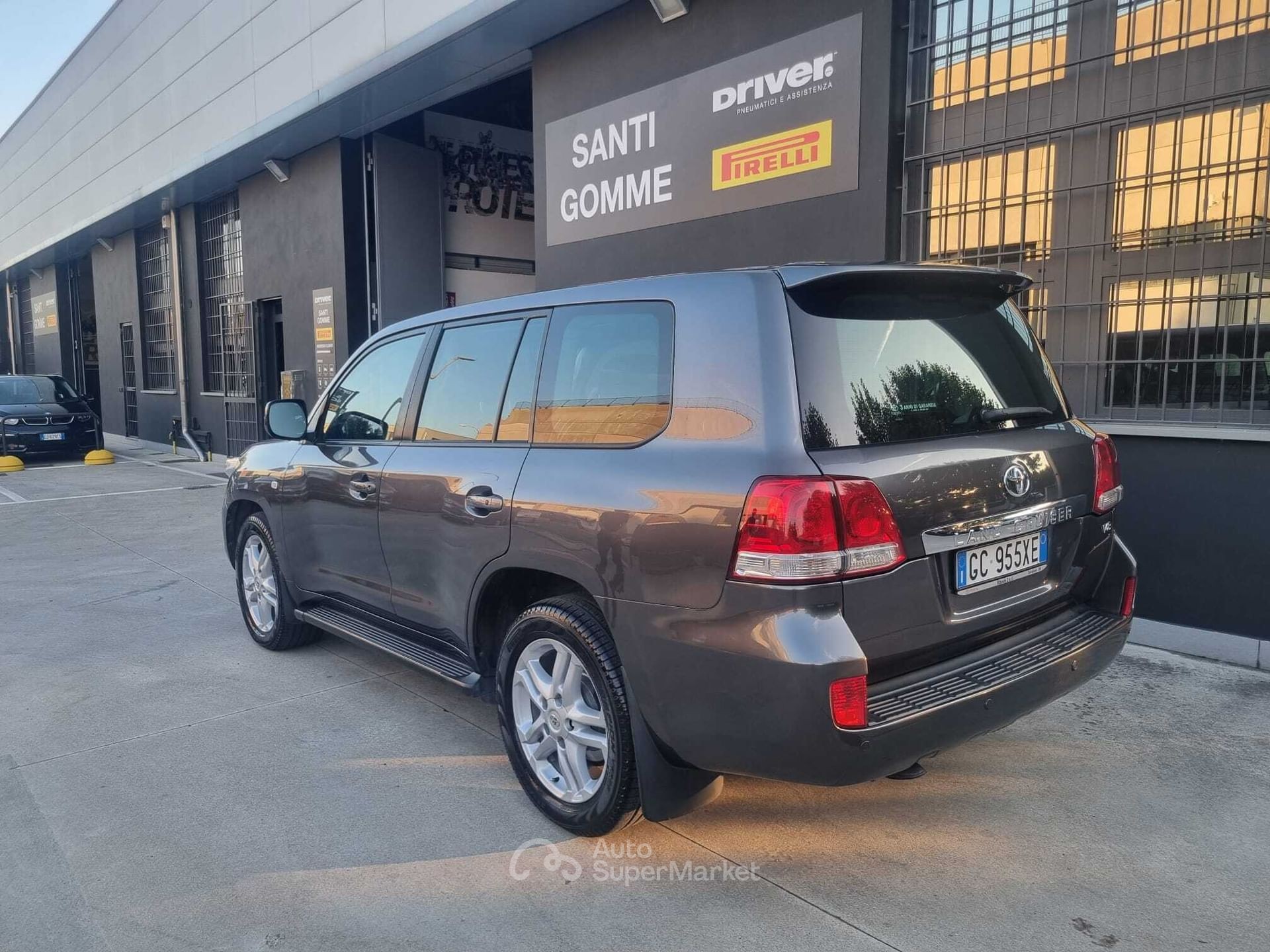 Toyota Land Cruiser