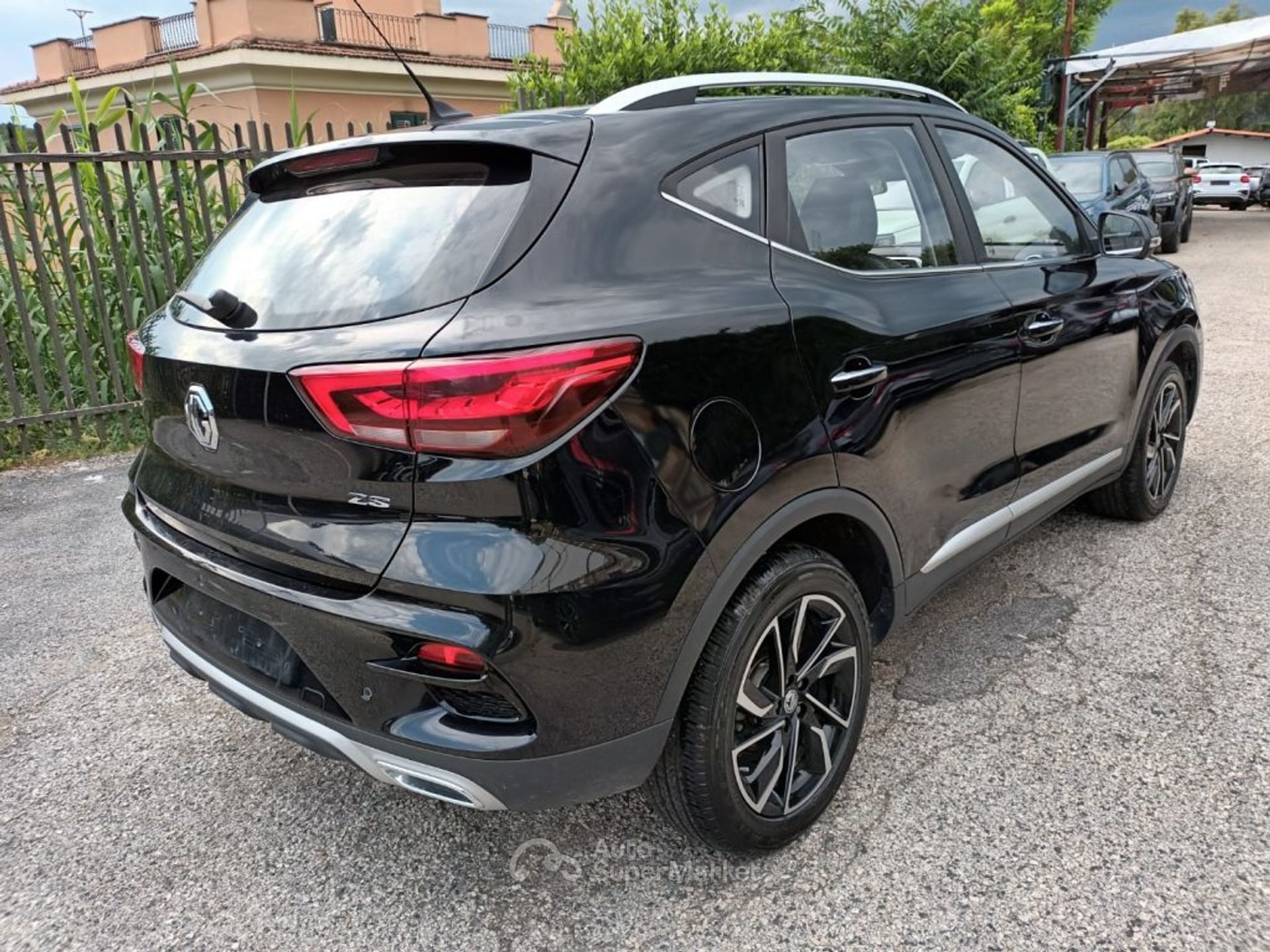 MG ZS
