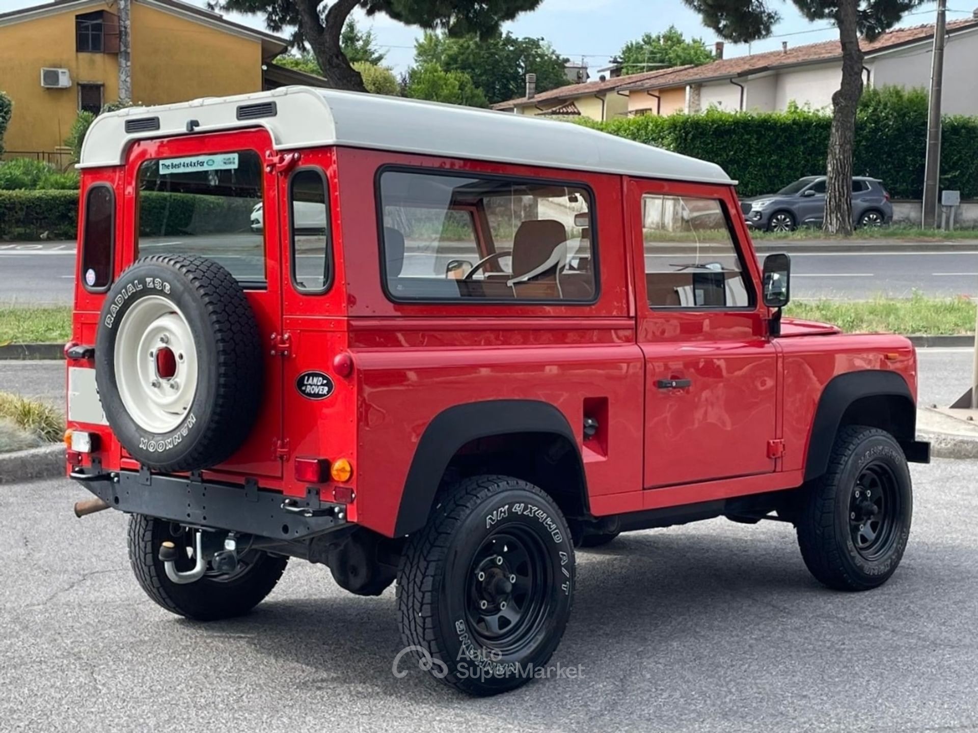 Land Rover Defender