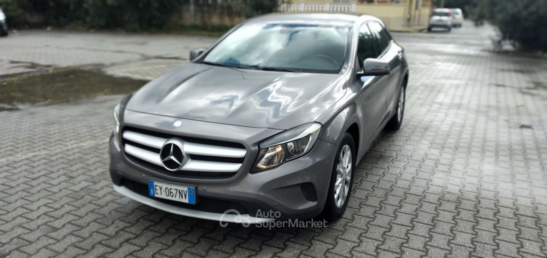 Mercedes-Benz GLA