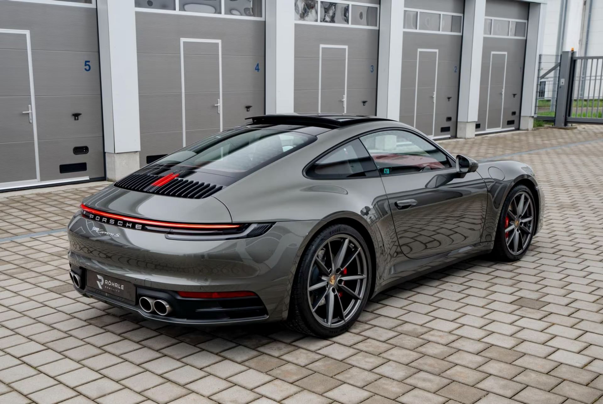 Porsche 911