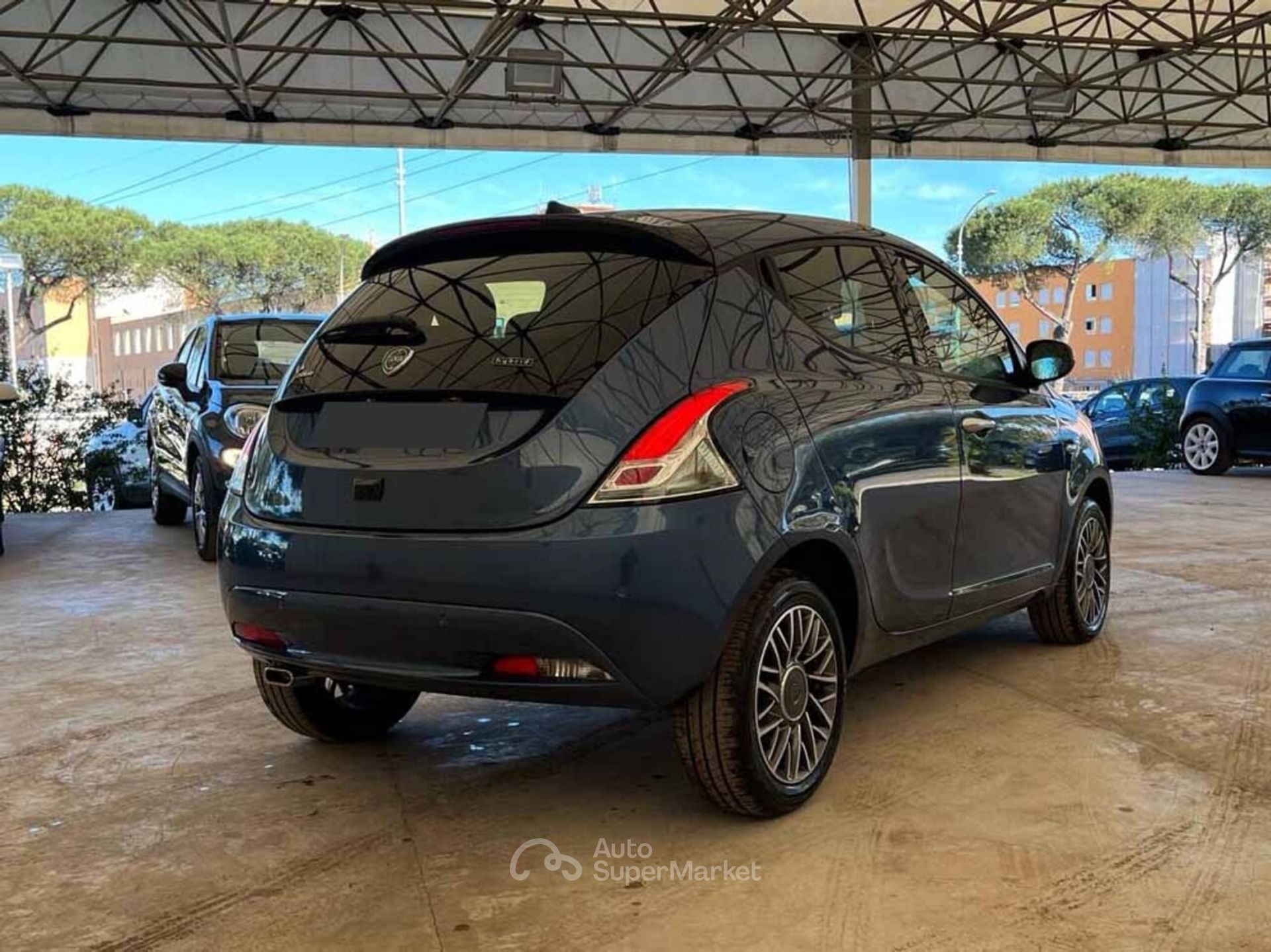 Lancia Ypsilon
