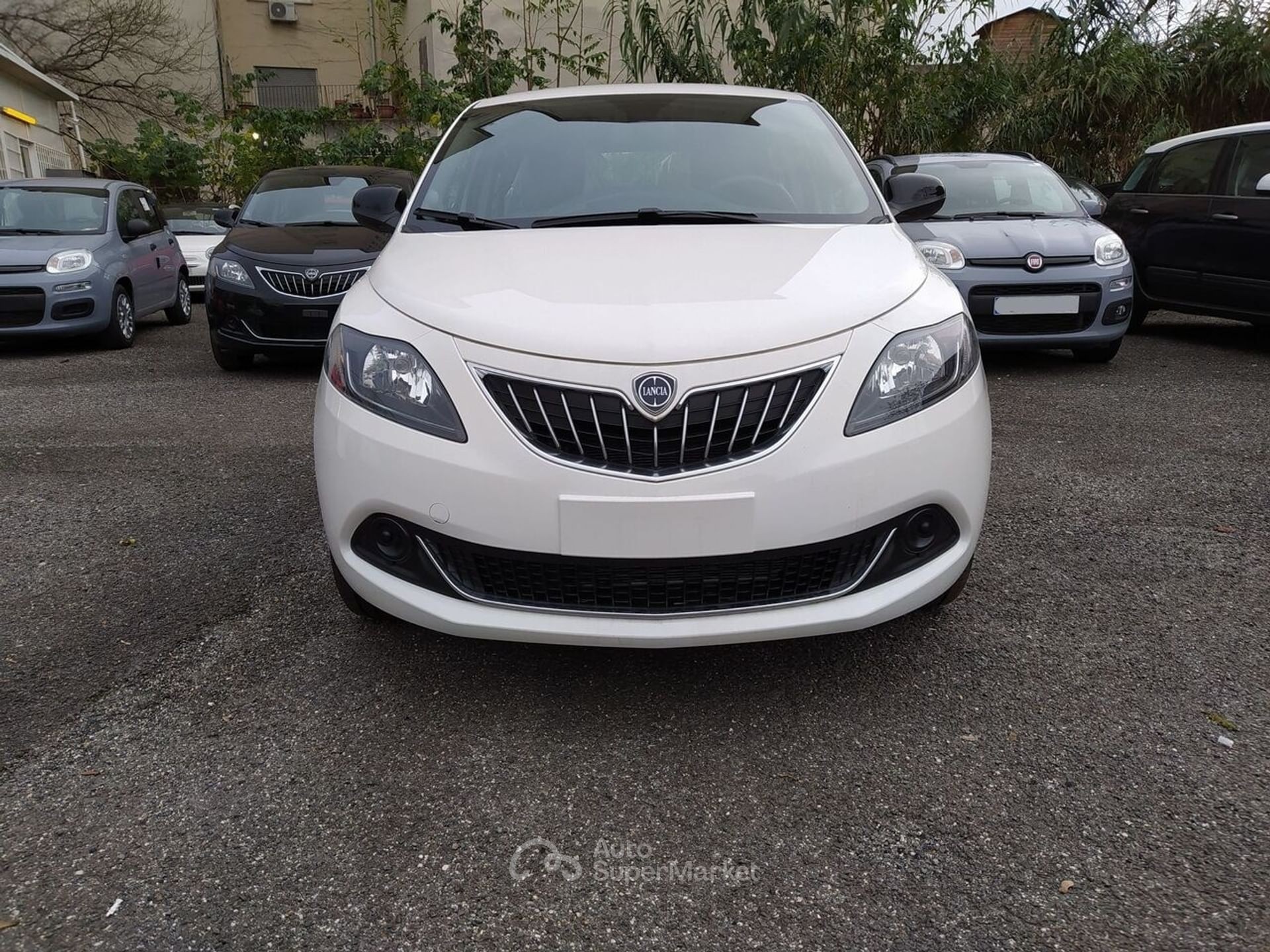 Lancia Ypsilon