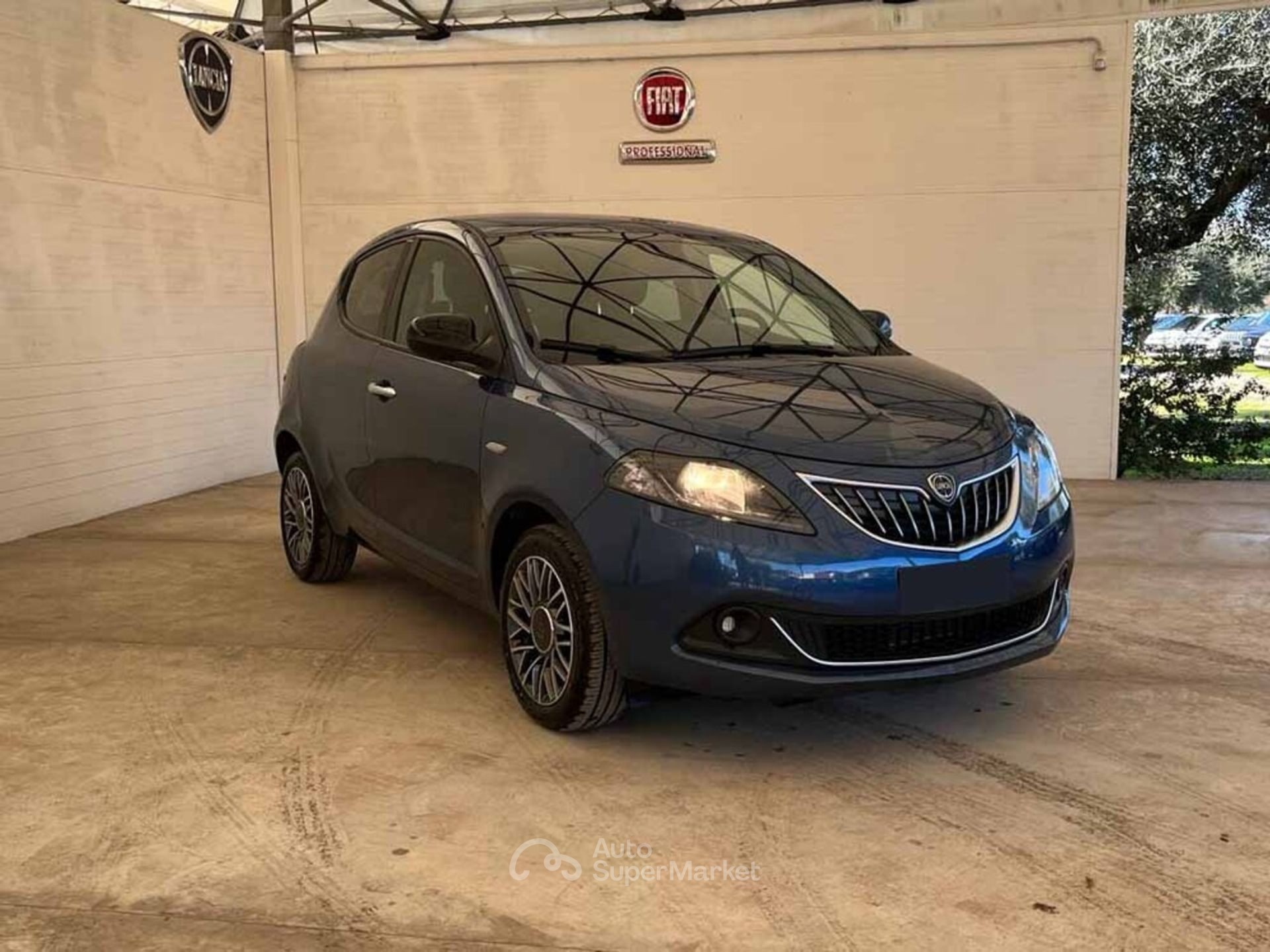 Lancia Ypsilon