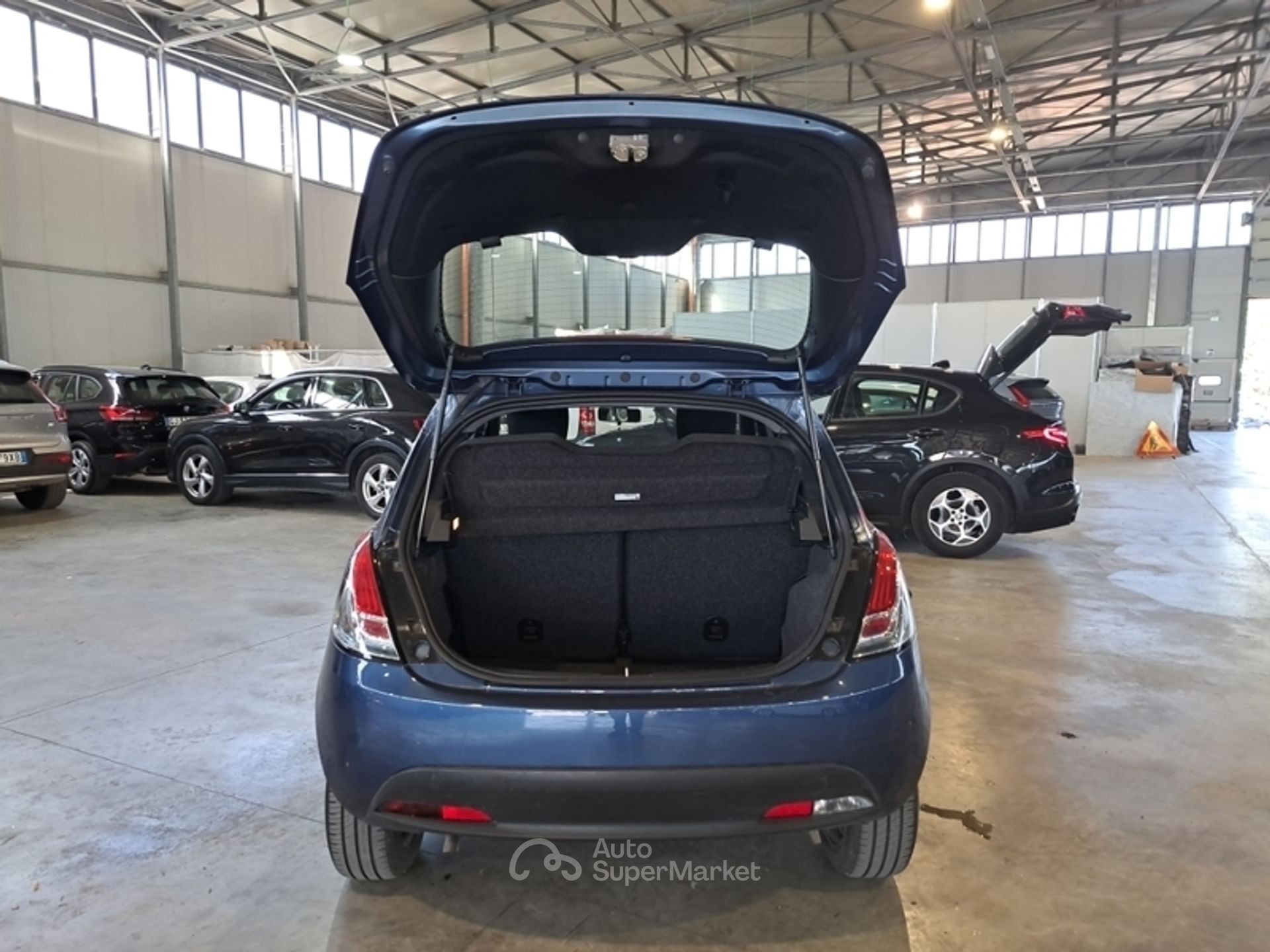 Lancia Ypsilon