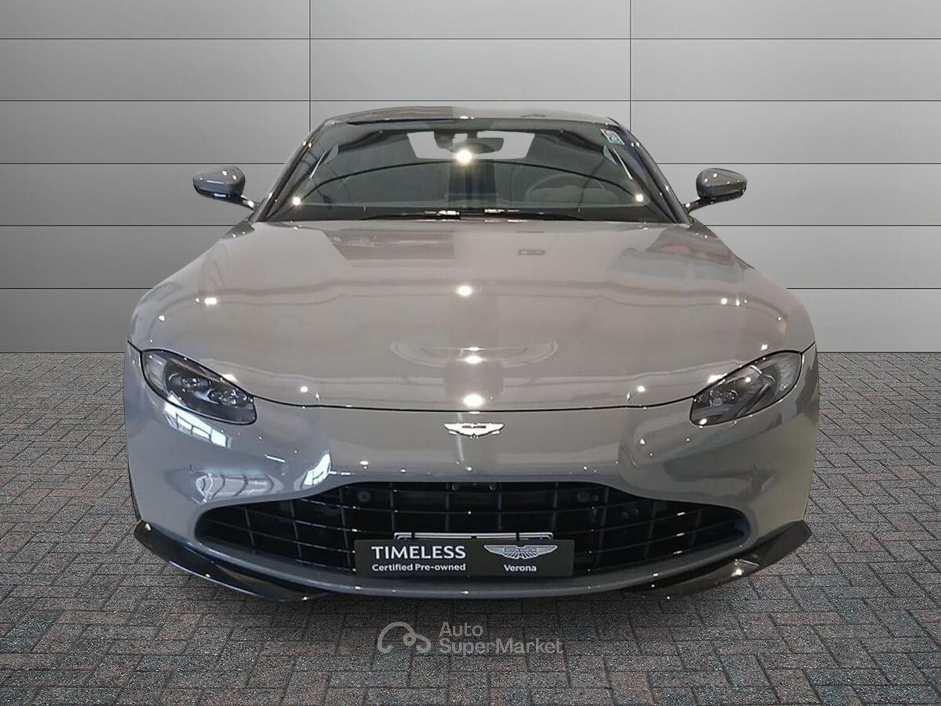 Aston Martin Vantage