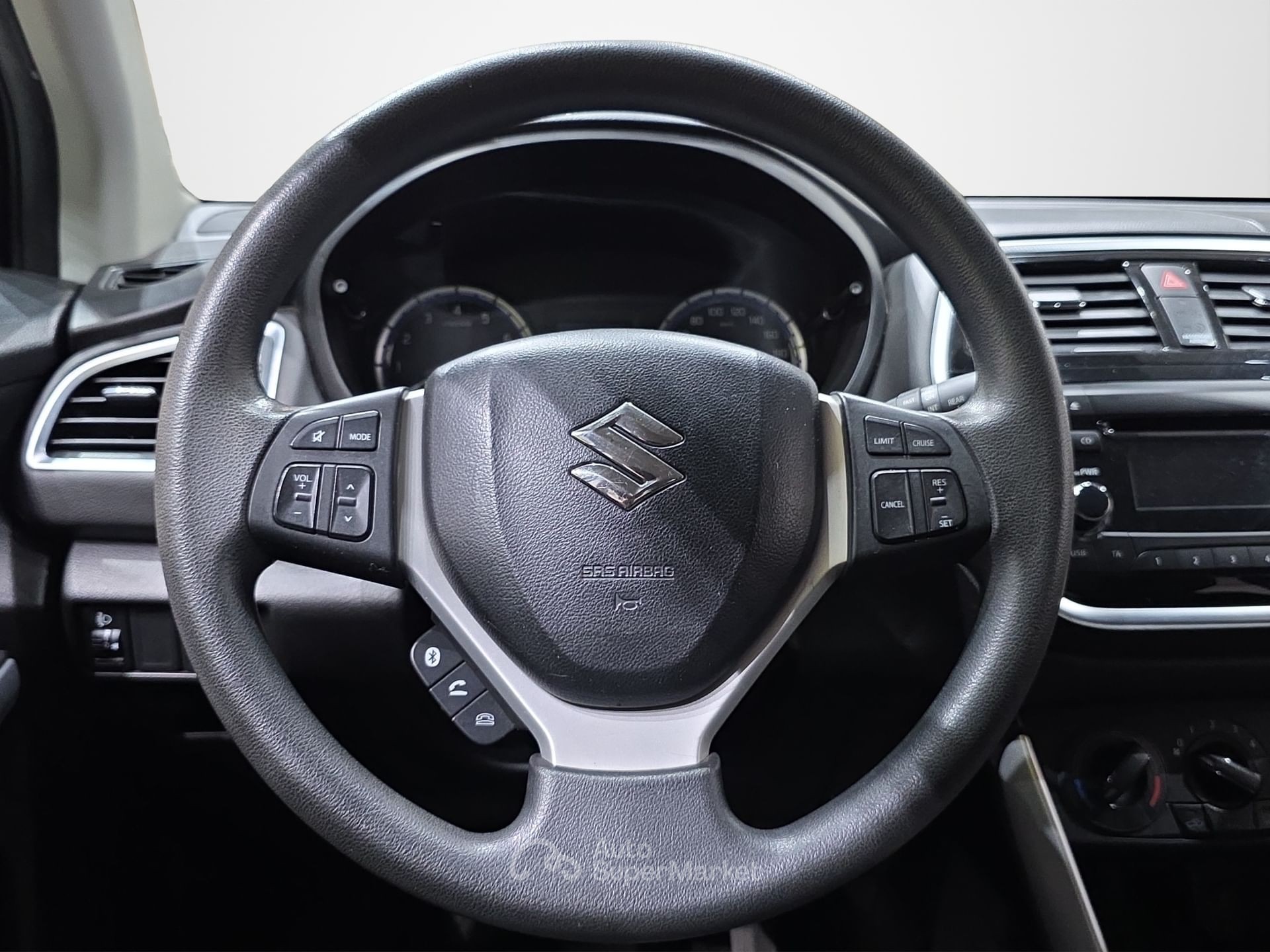 Suzuki S-Cross