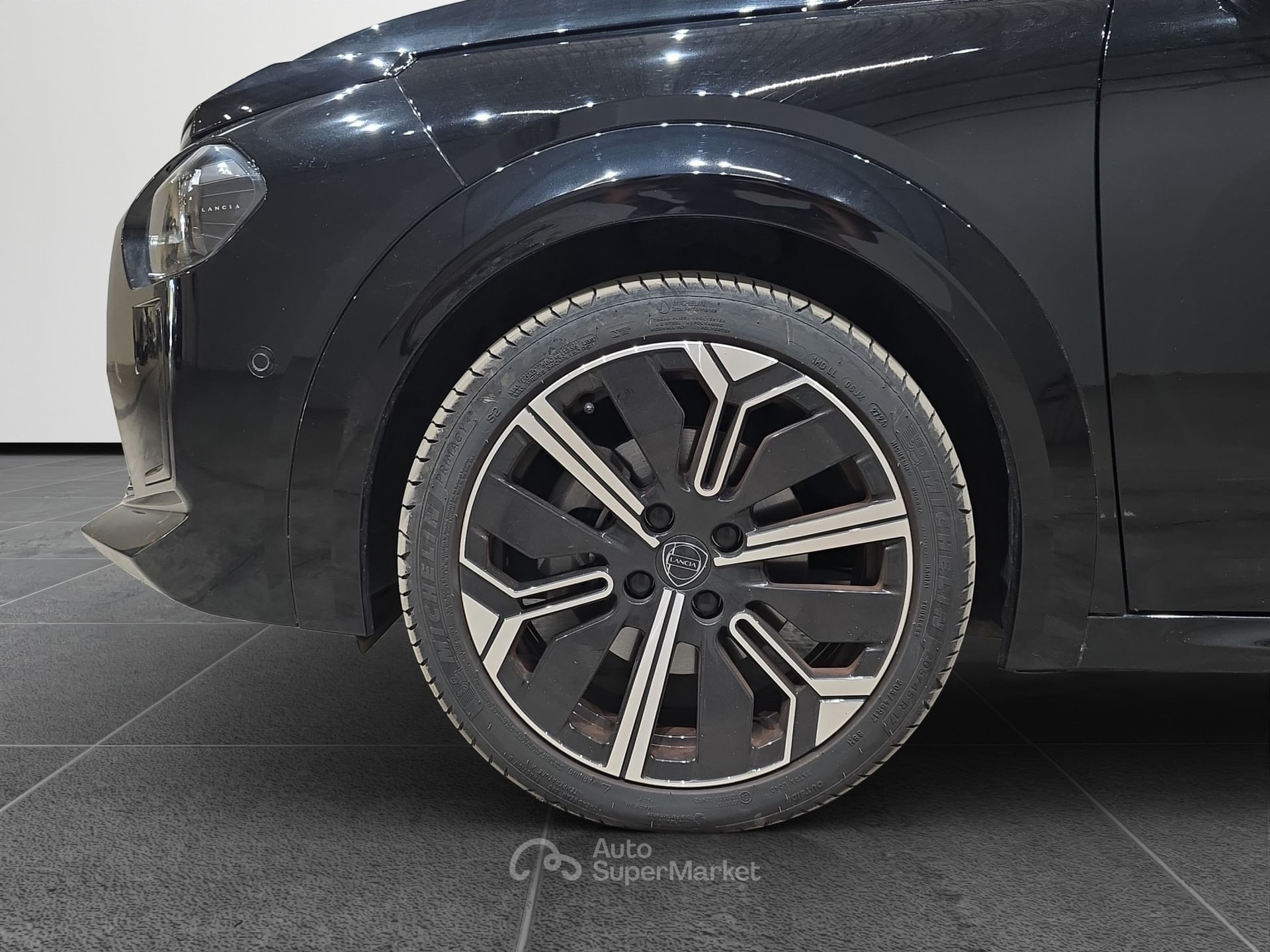 Lancia Ypsilon