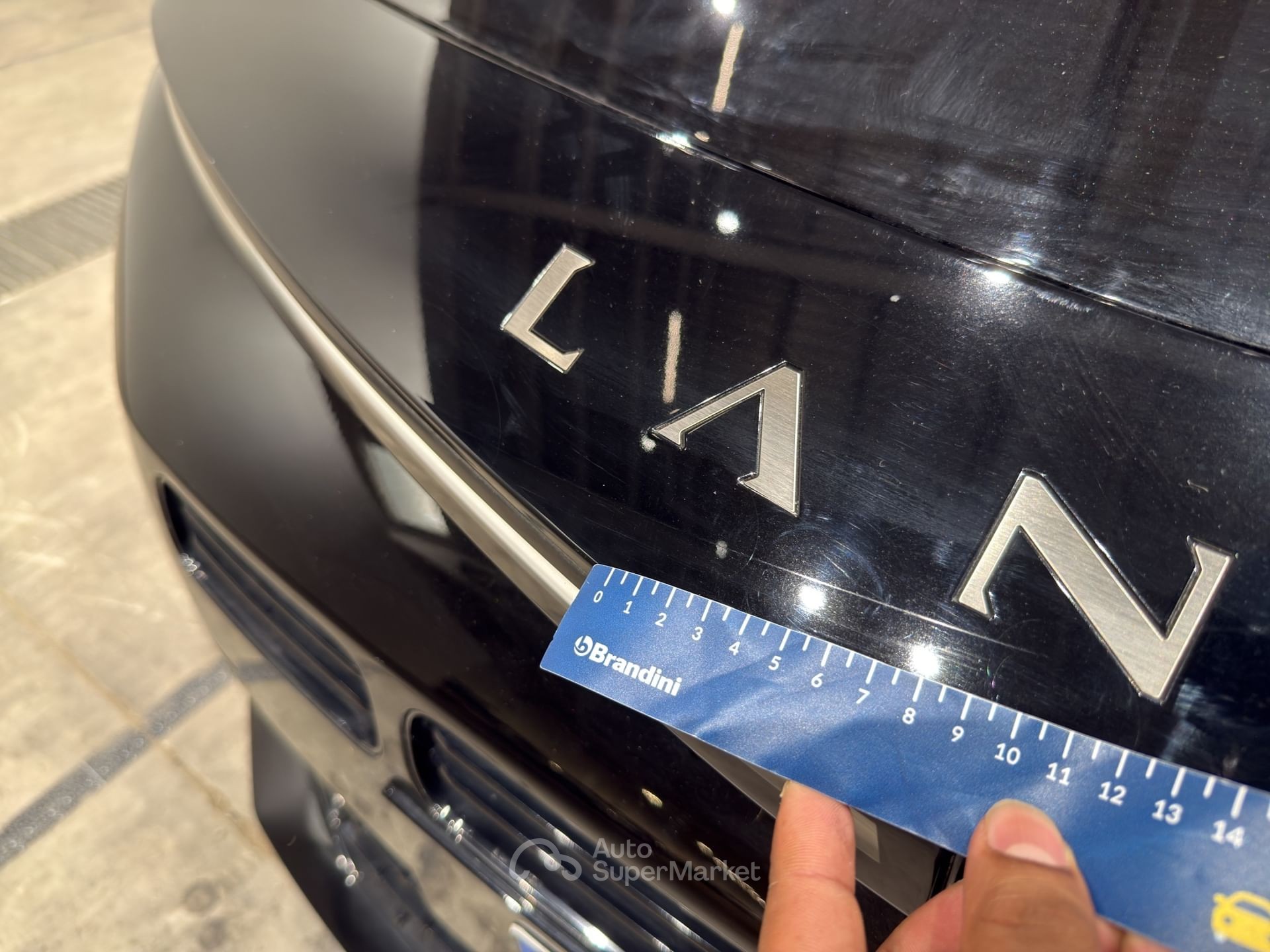 Lancia Ypsilon
