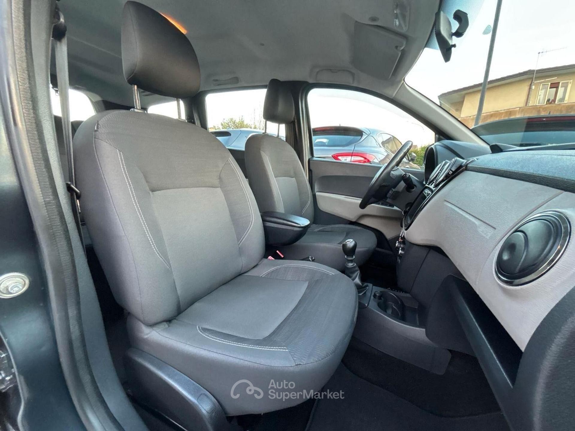 Dacia Lodgy