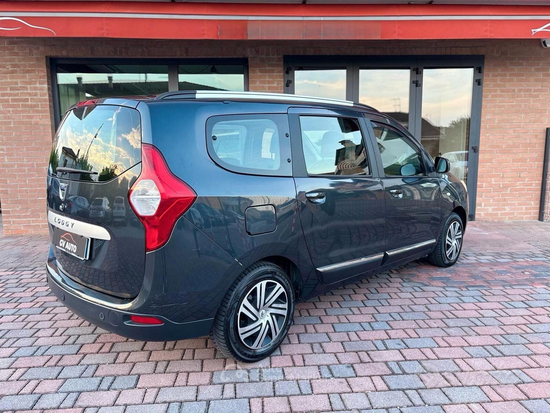 Dacia Lodgy