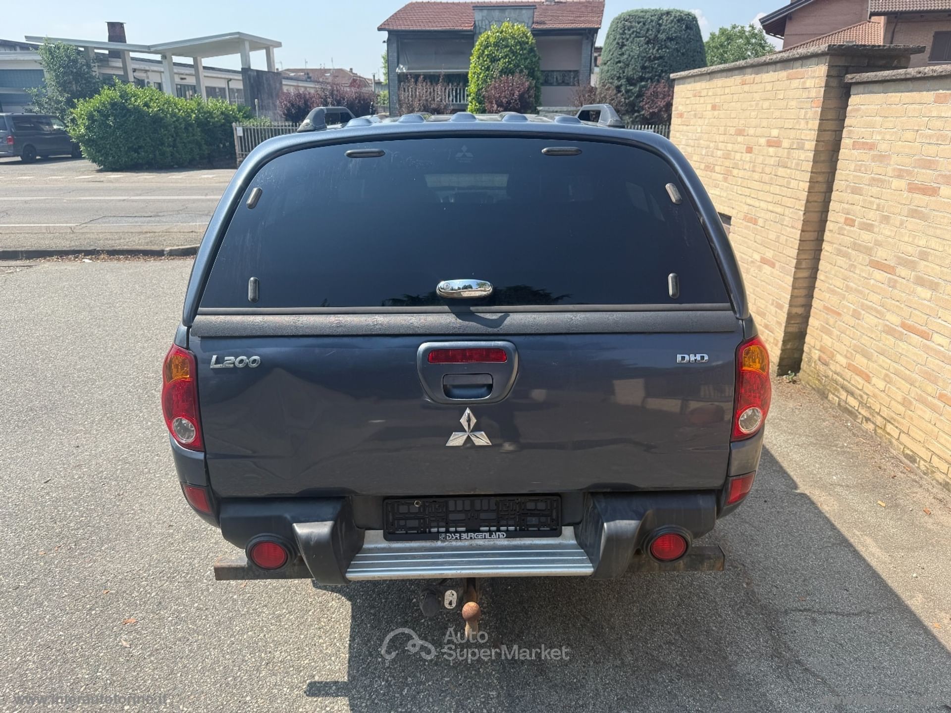 Mitsubishi L200