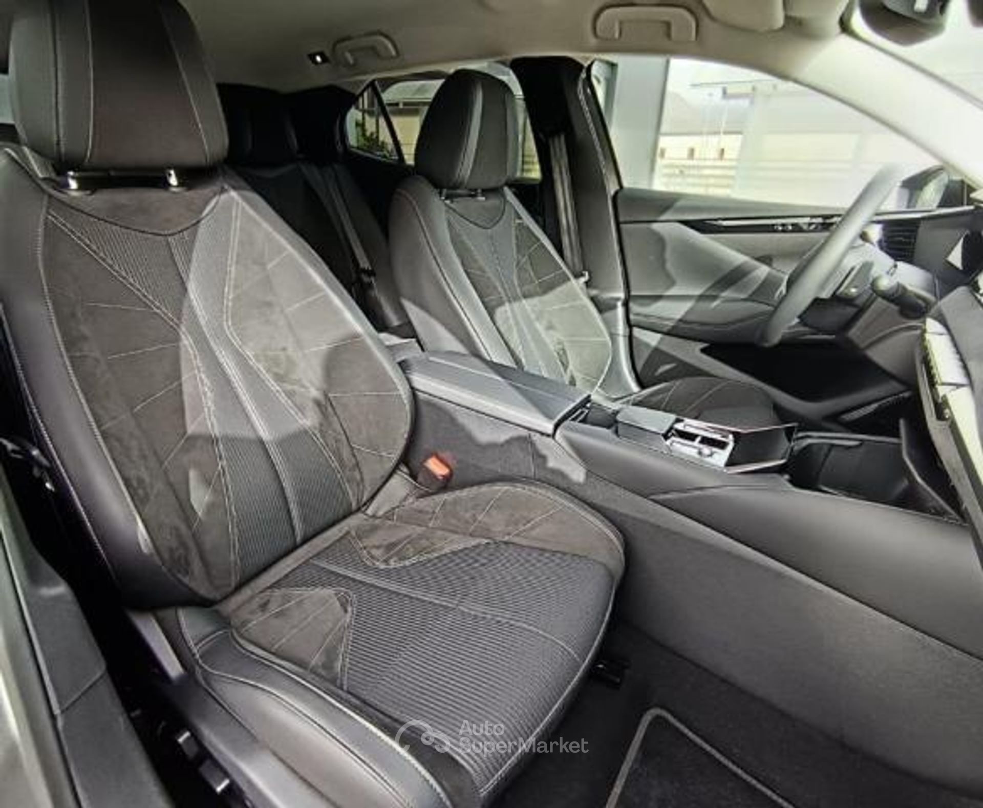 DS Automobiles DS 4