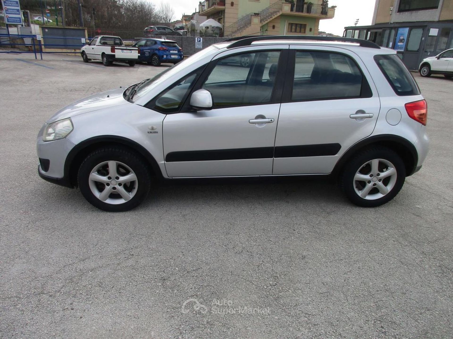 Suzuki SX4