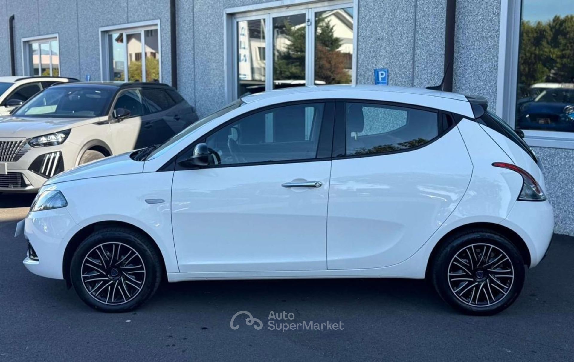 Lancia Ypsilon