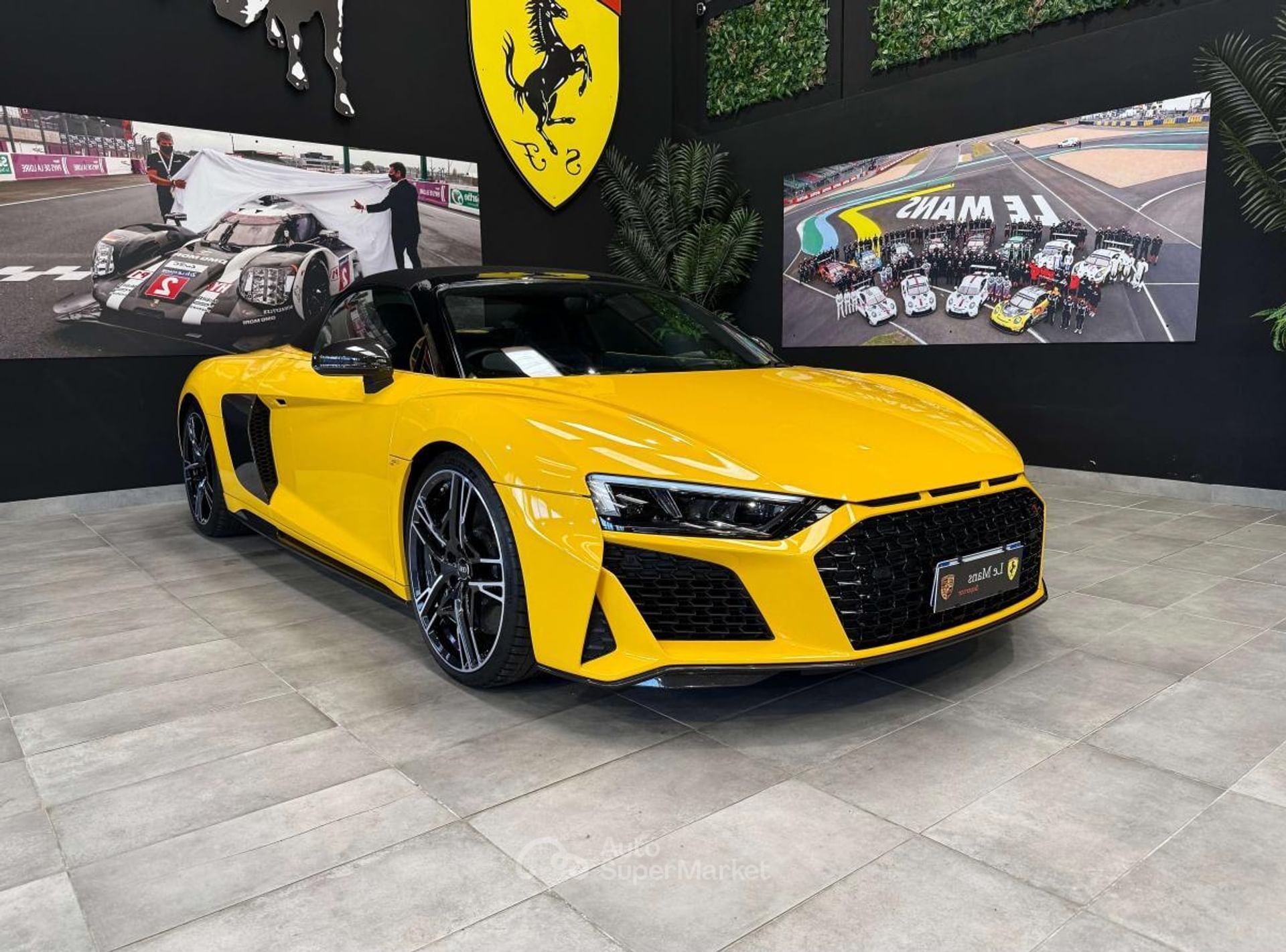 Audi R8