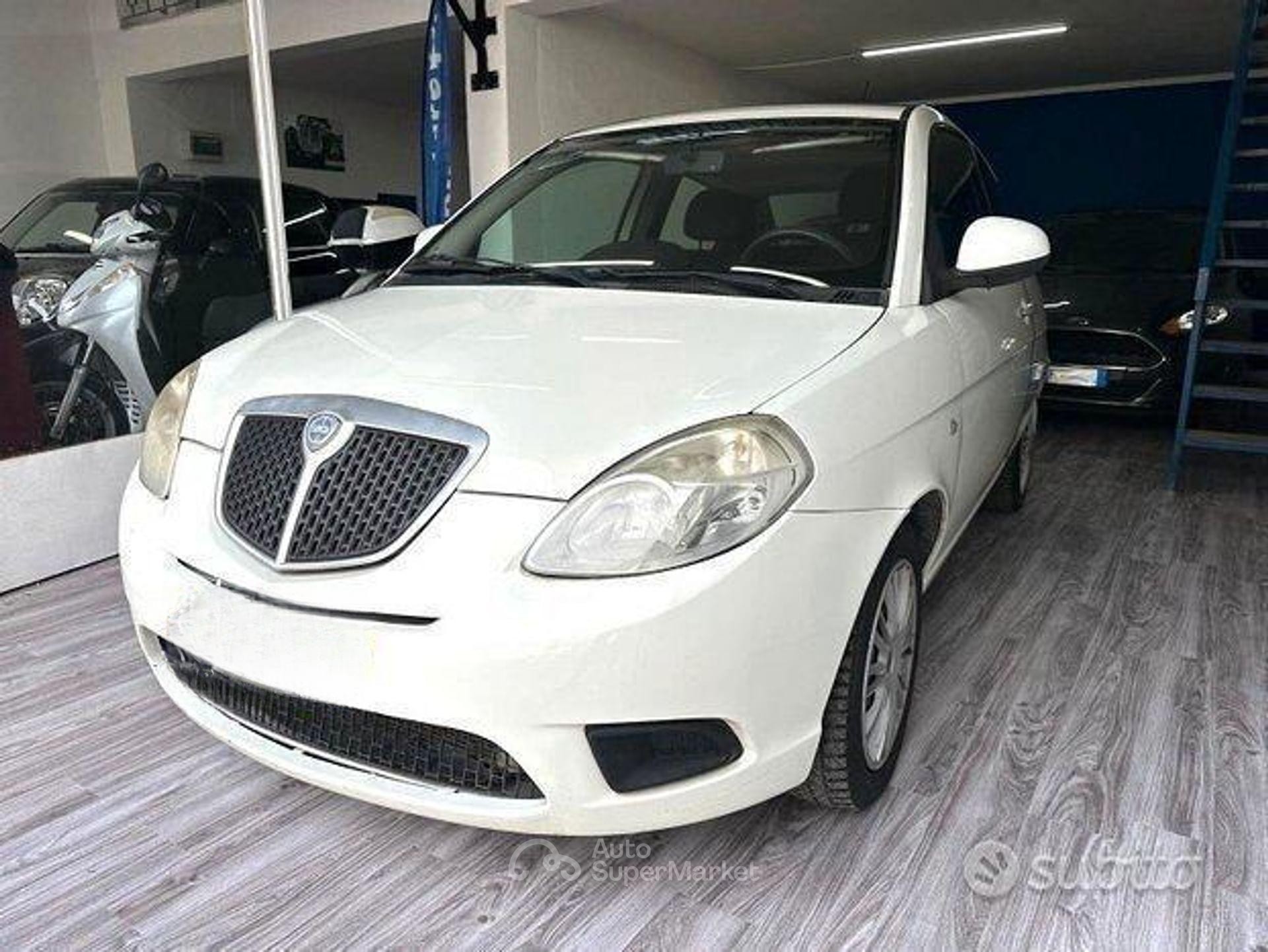 Lancia Ypsilon