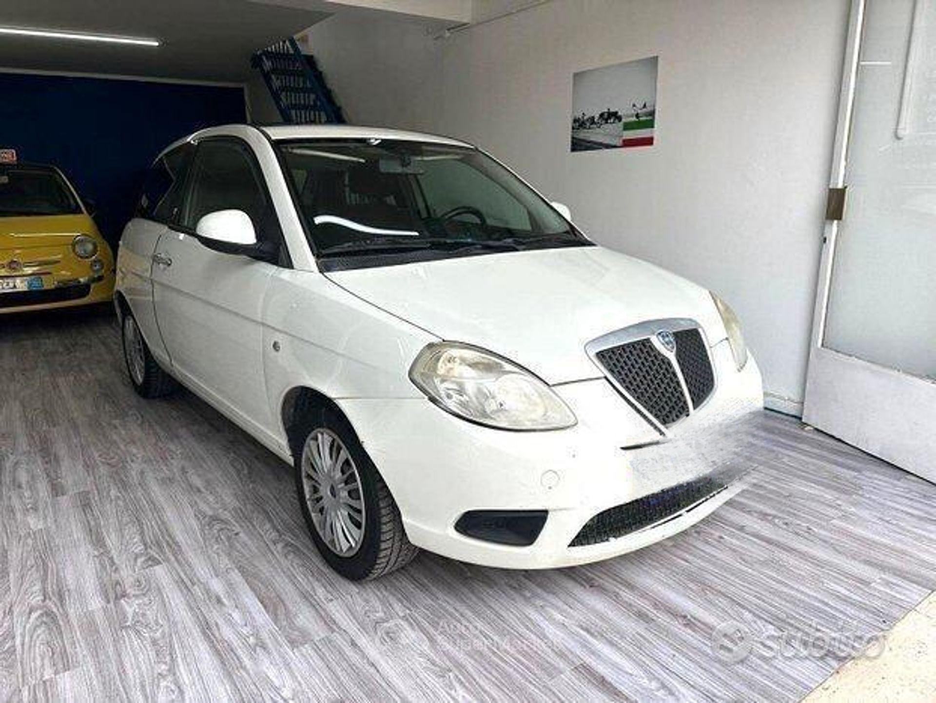 Lancia Ypsilon
