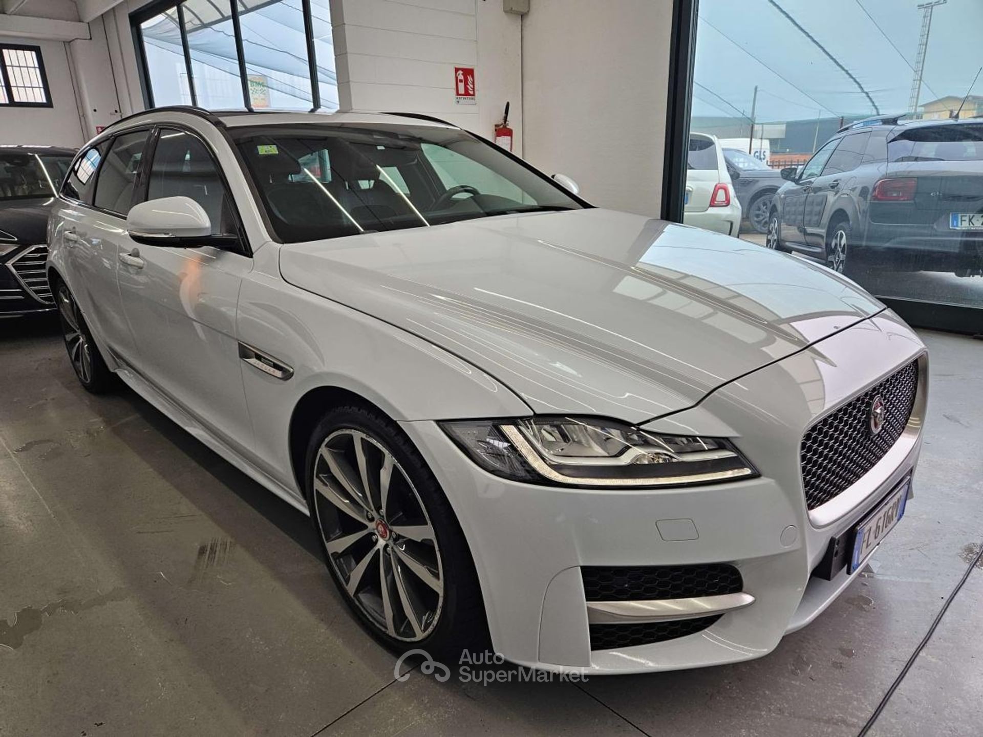 Jaguar XF