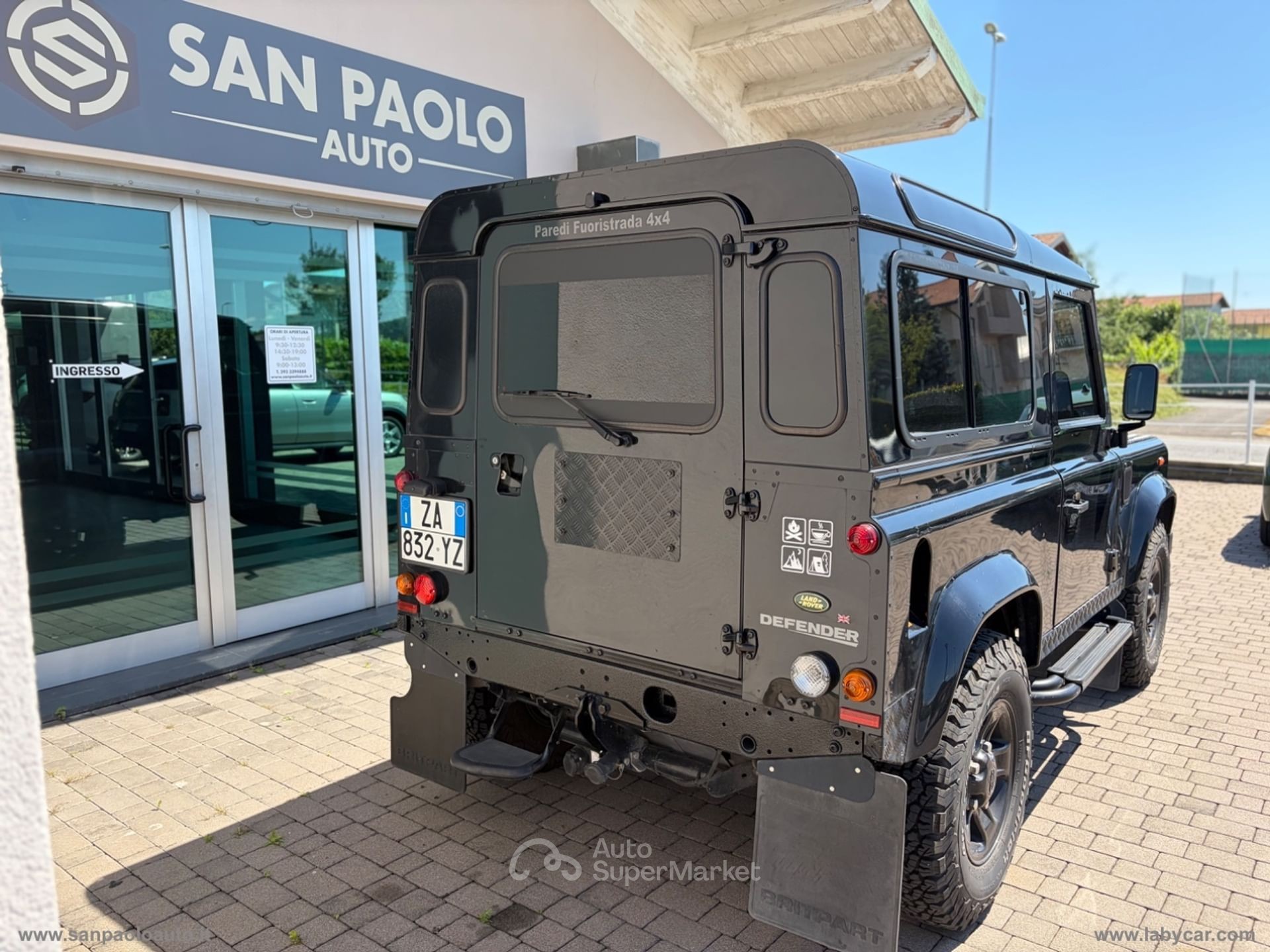 Land Rover Defender