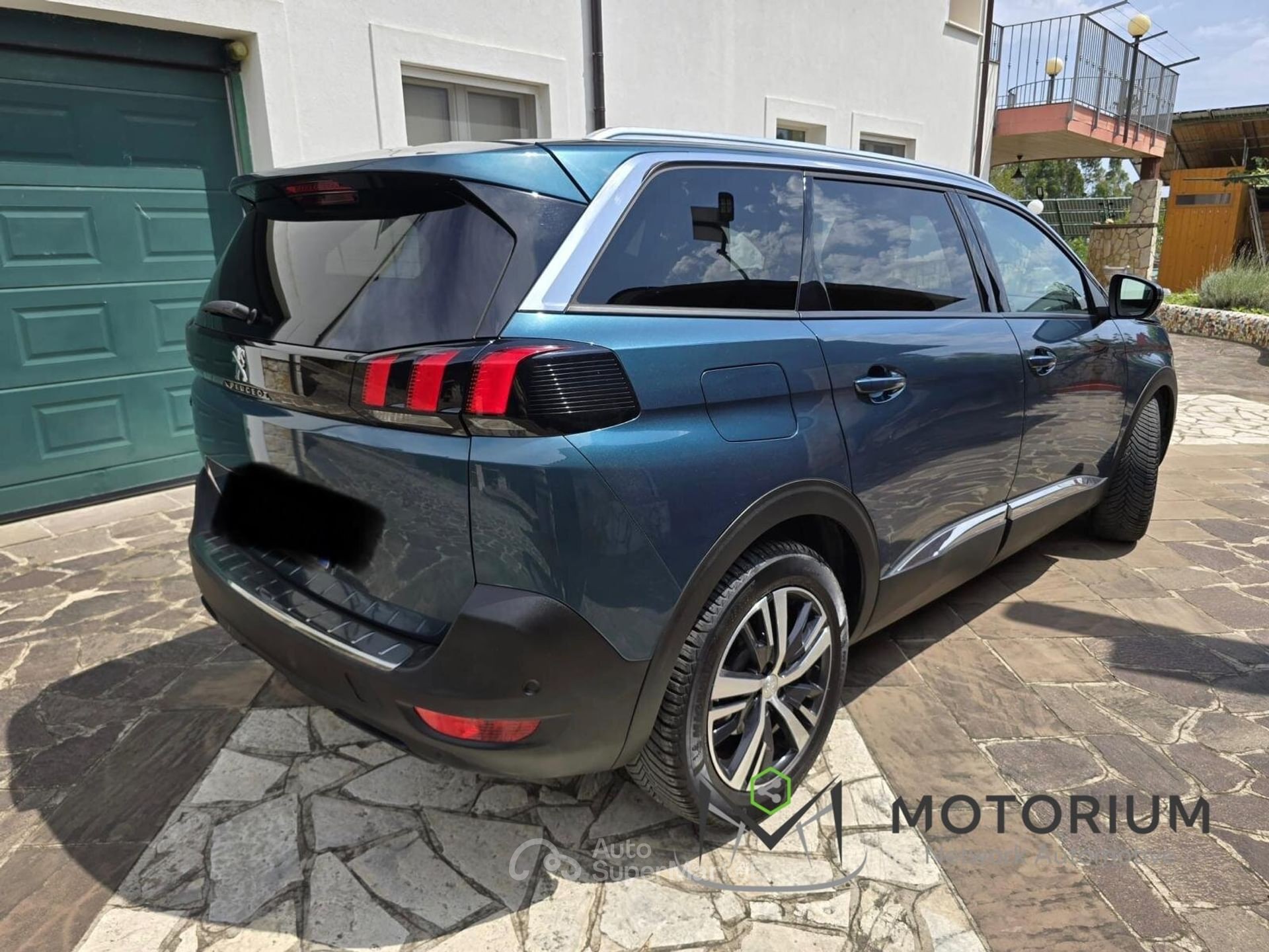 Peugeot 5008