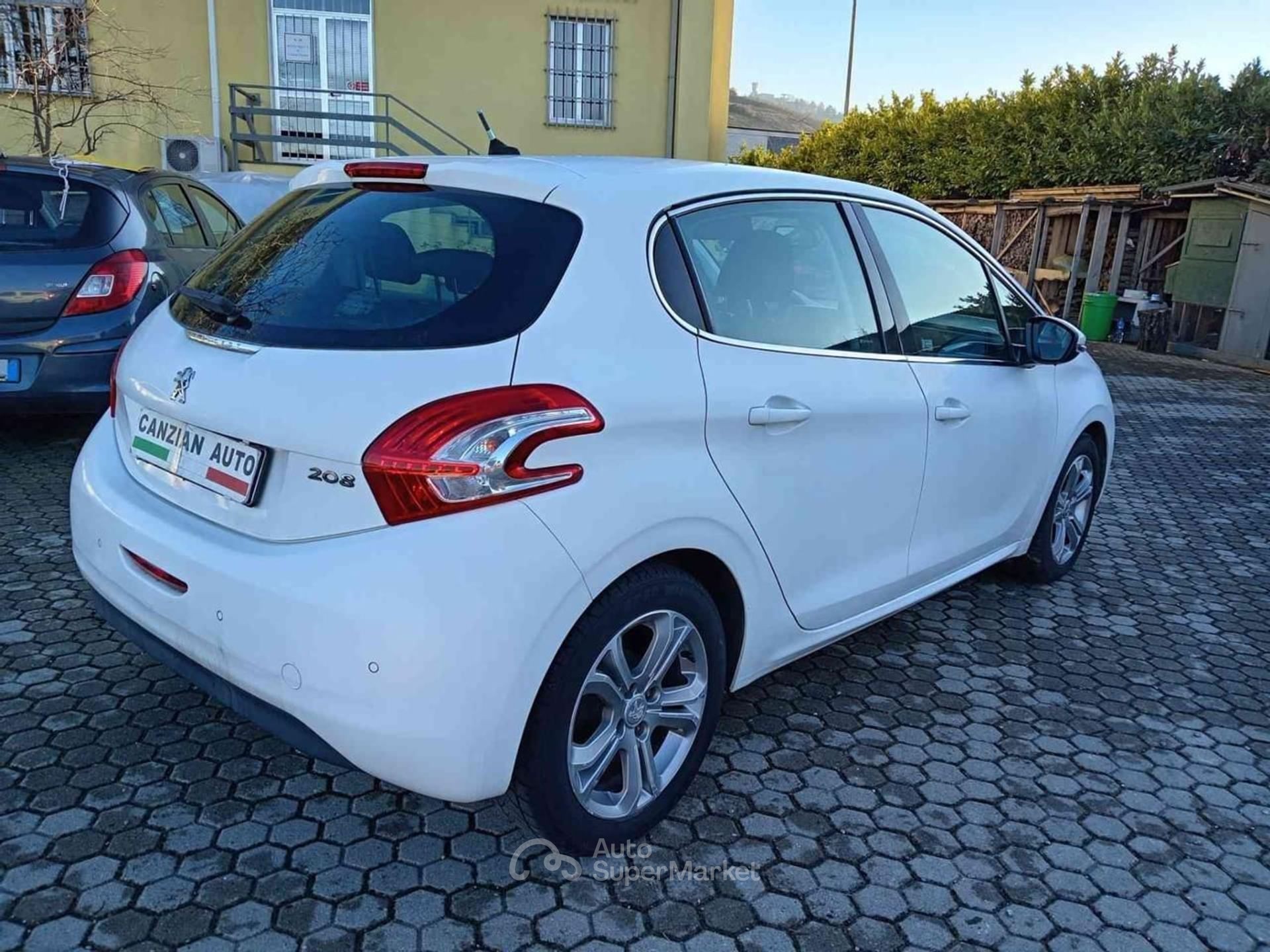 Peugeot 208
