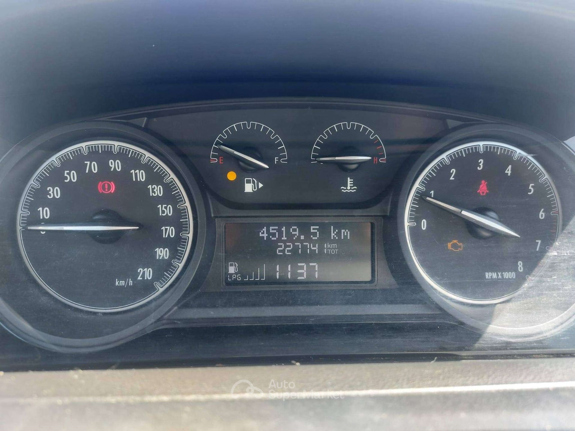 Lancia Ypsilon
