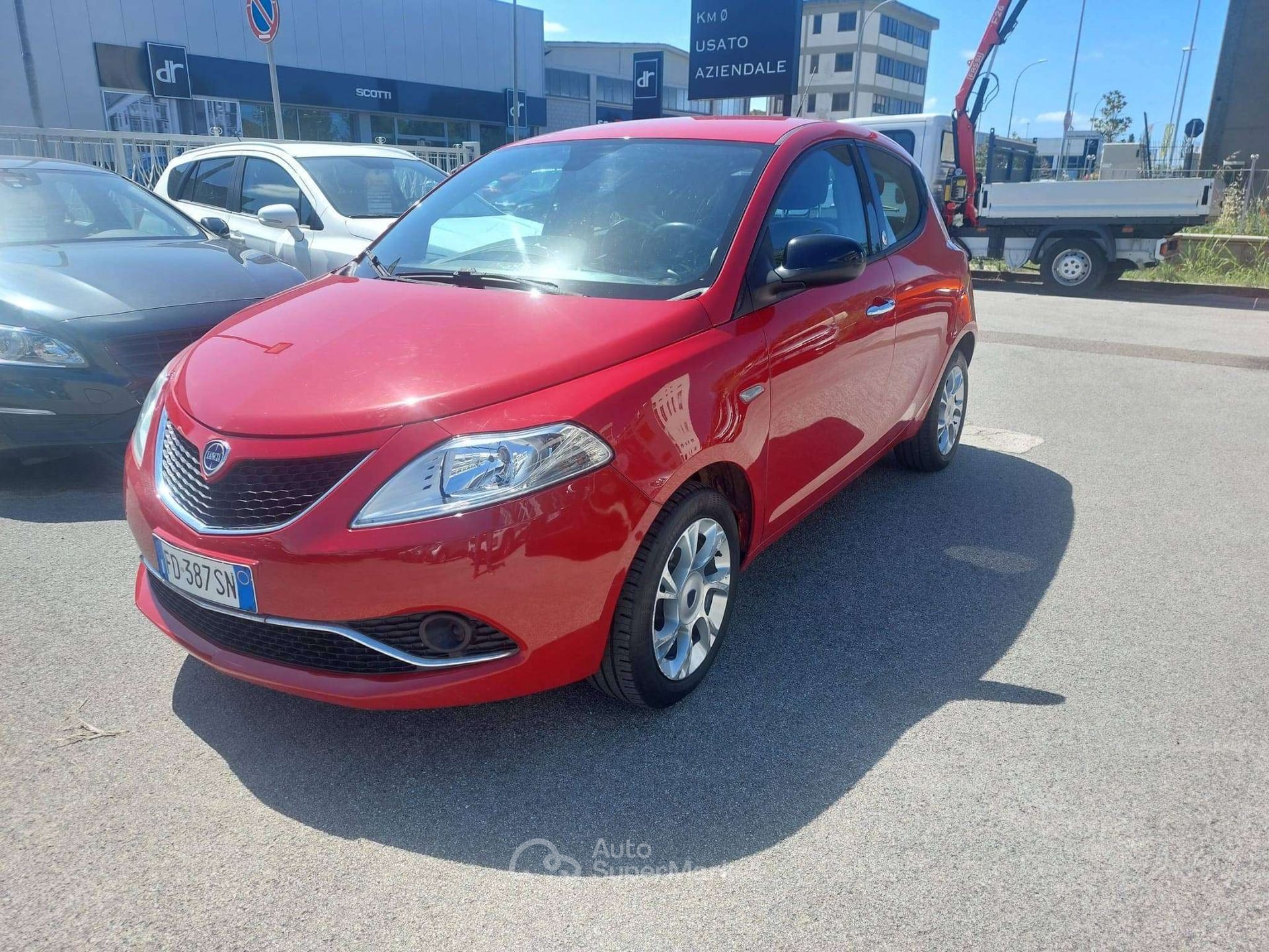 Lancia Ypsilon