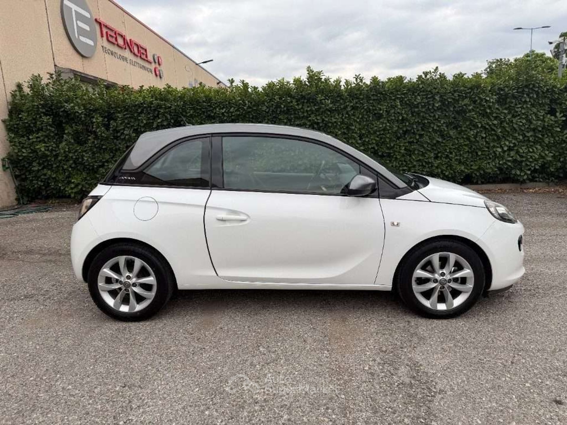Opel Adam