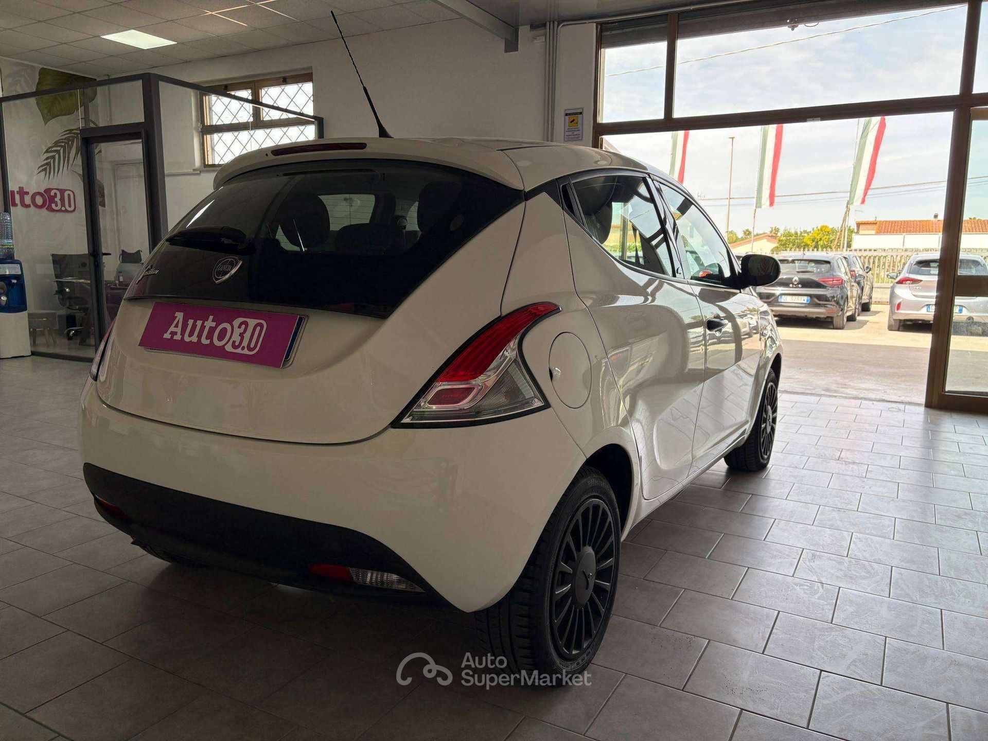 Lancia Ypsilon