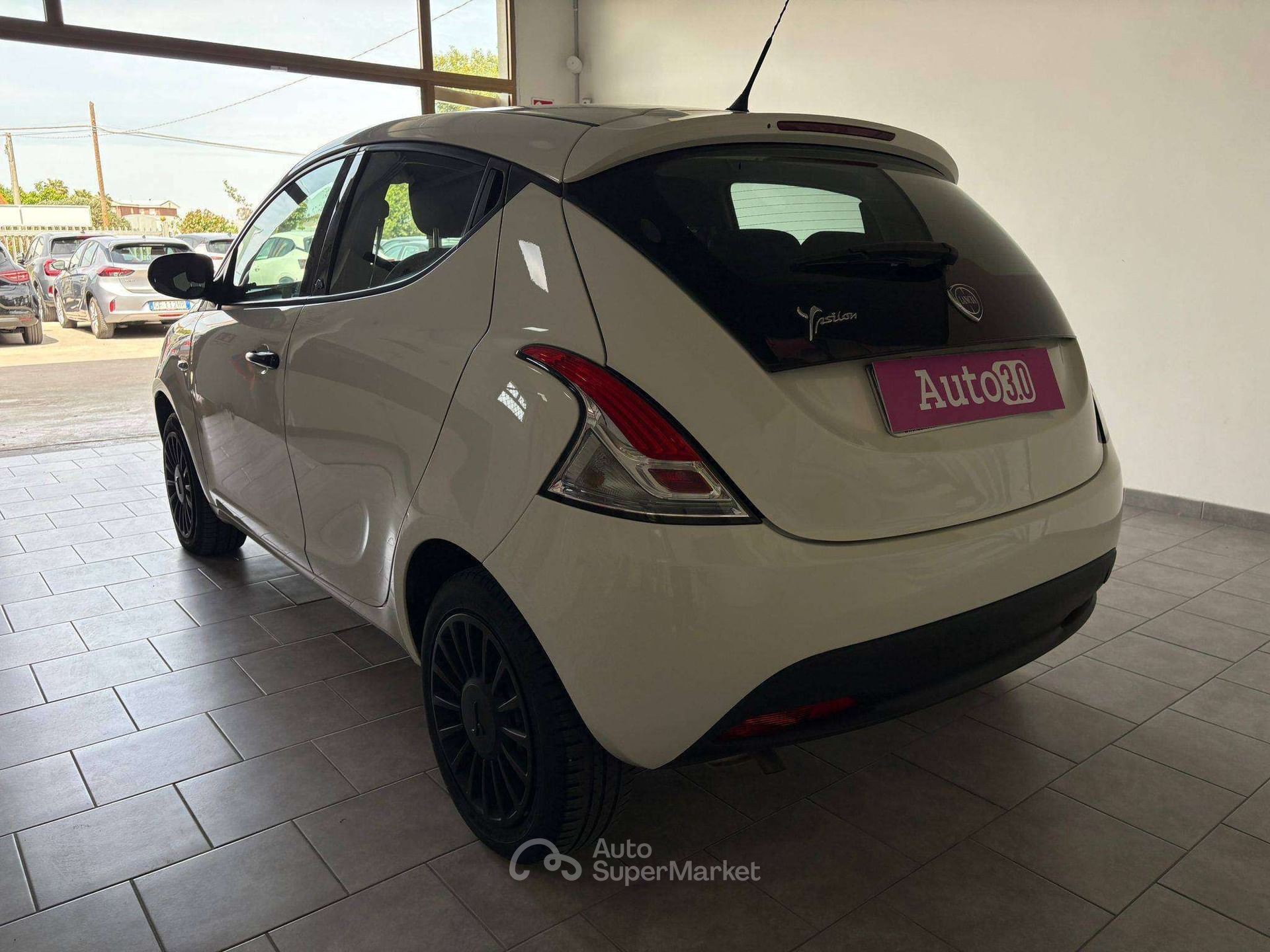 Lancia Ypsilon