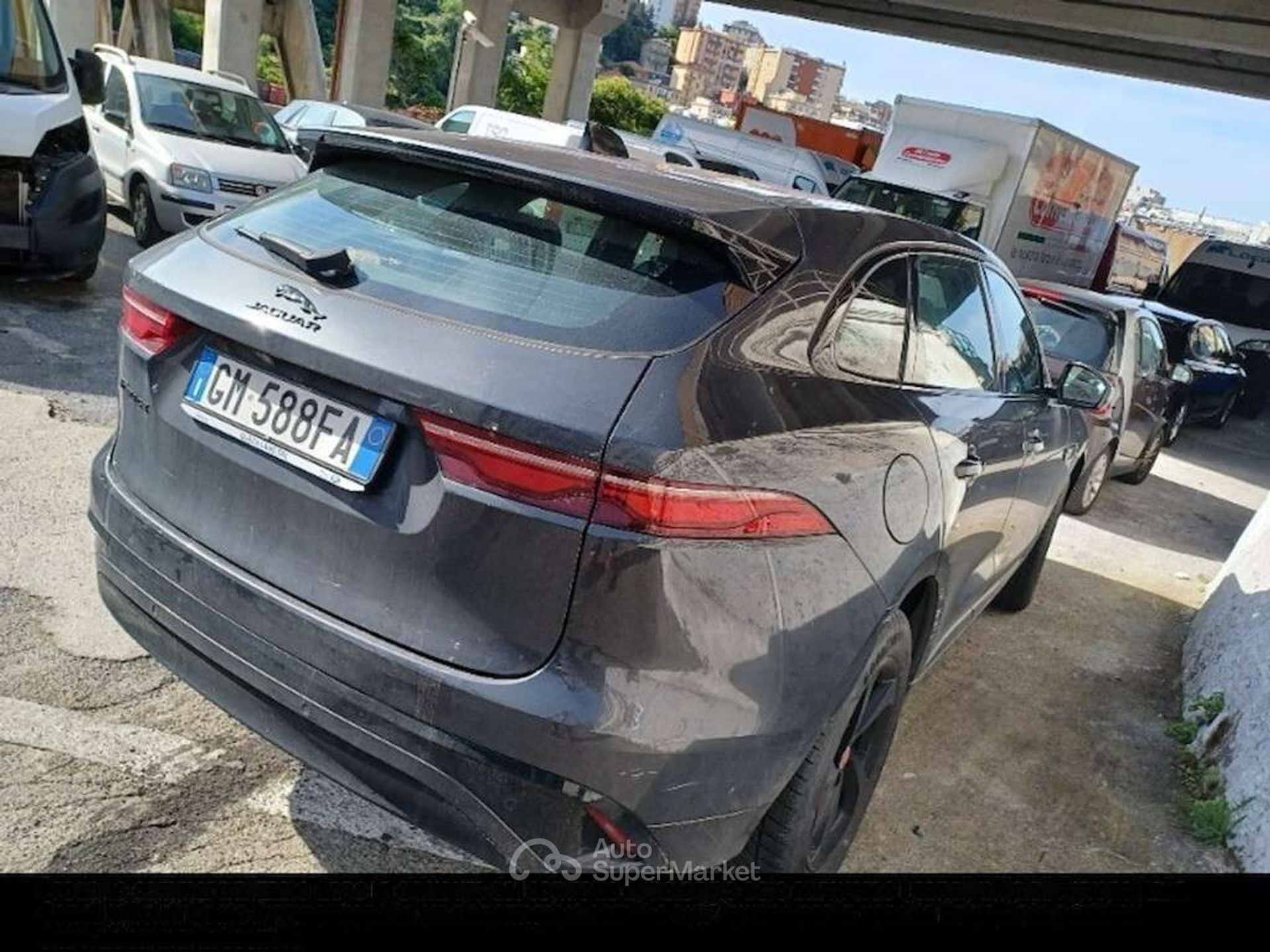 Jaguar F-Pace
