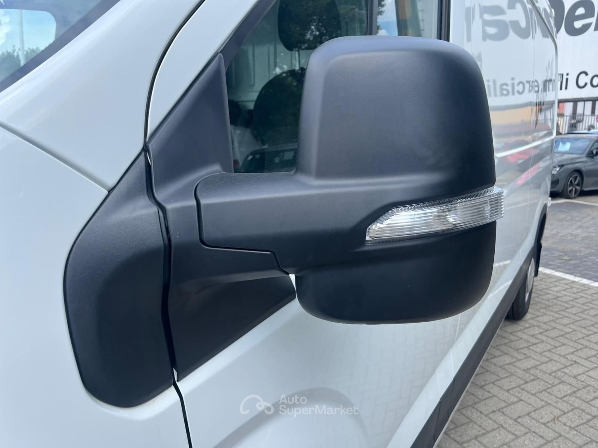 Maxus Deliver9