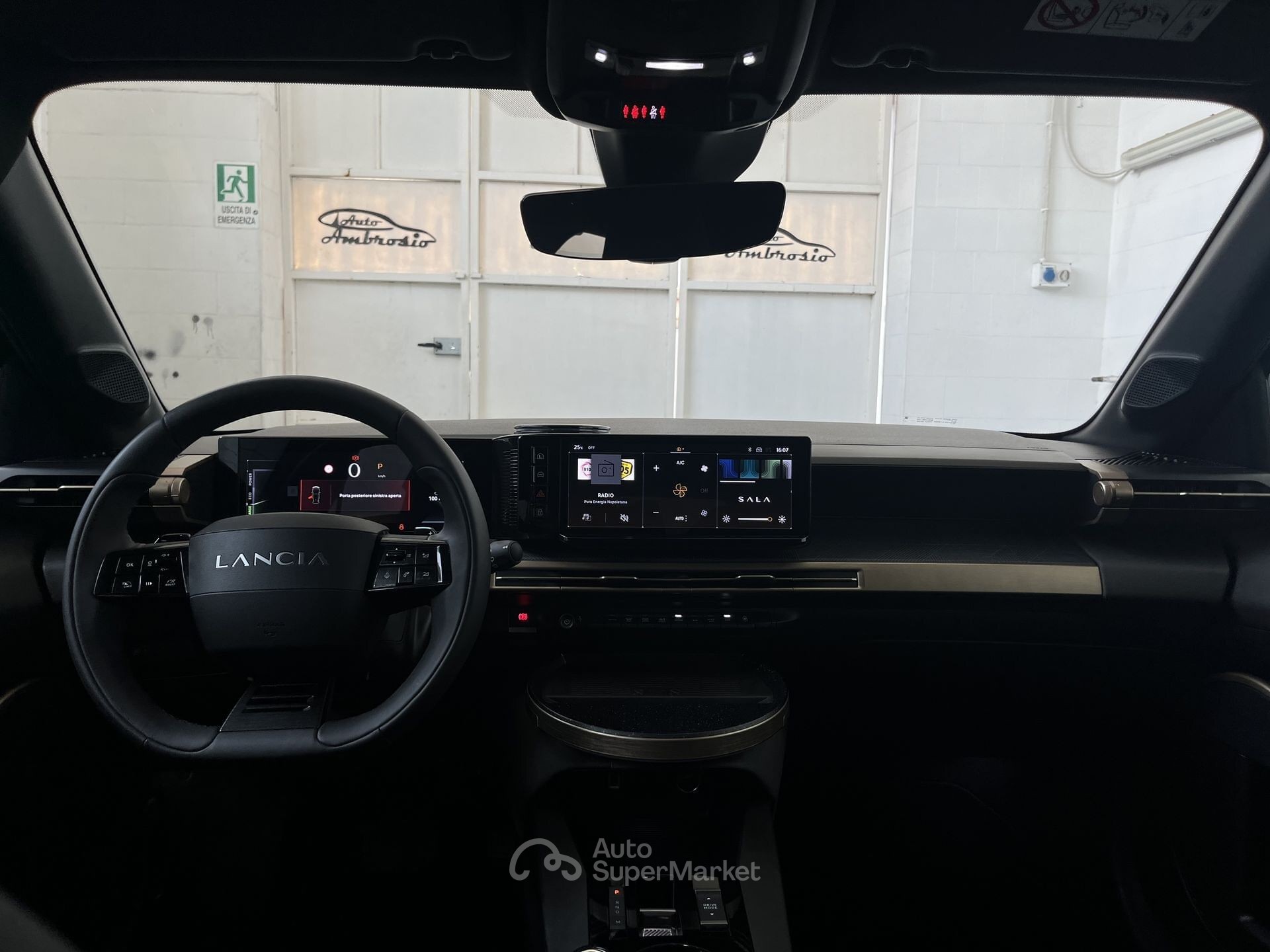 Lancia Ypsilon
