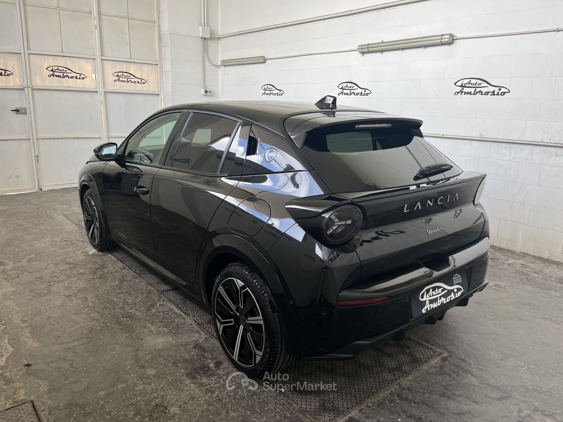 Lancia Ypsilon