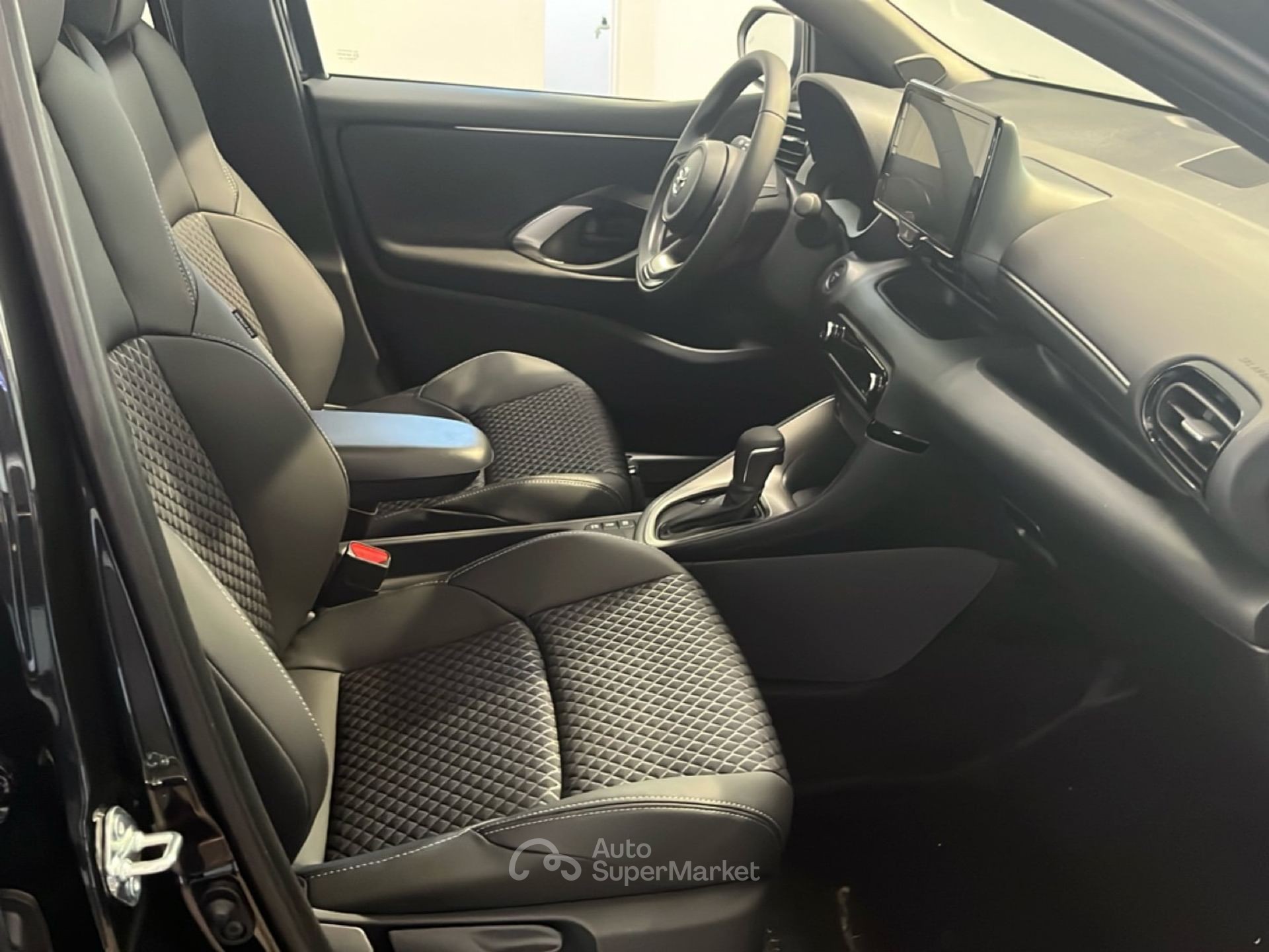 Mazda 2 Hybrid