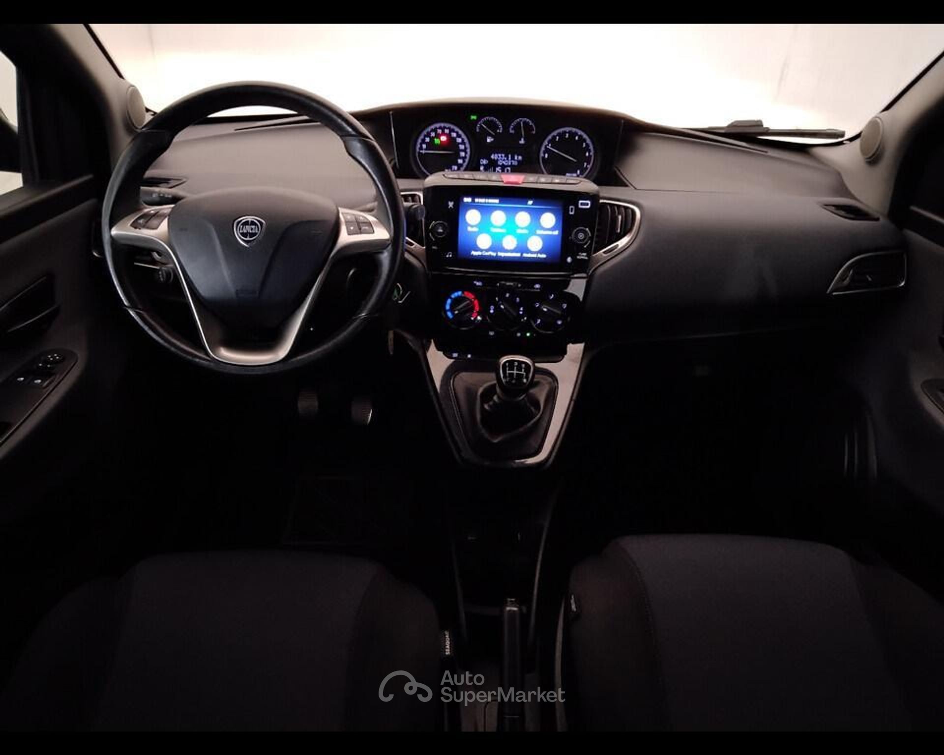 Lancia Ypsilon