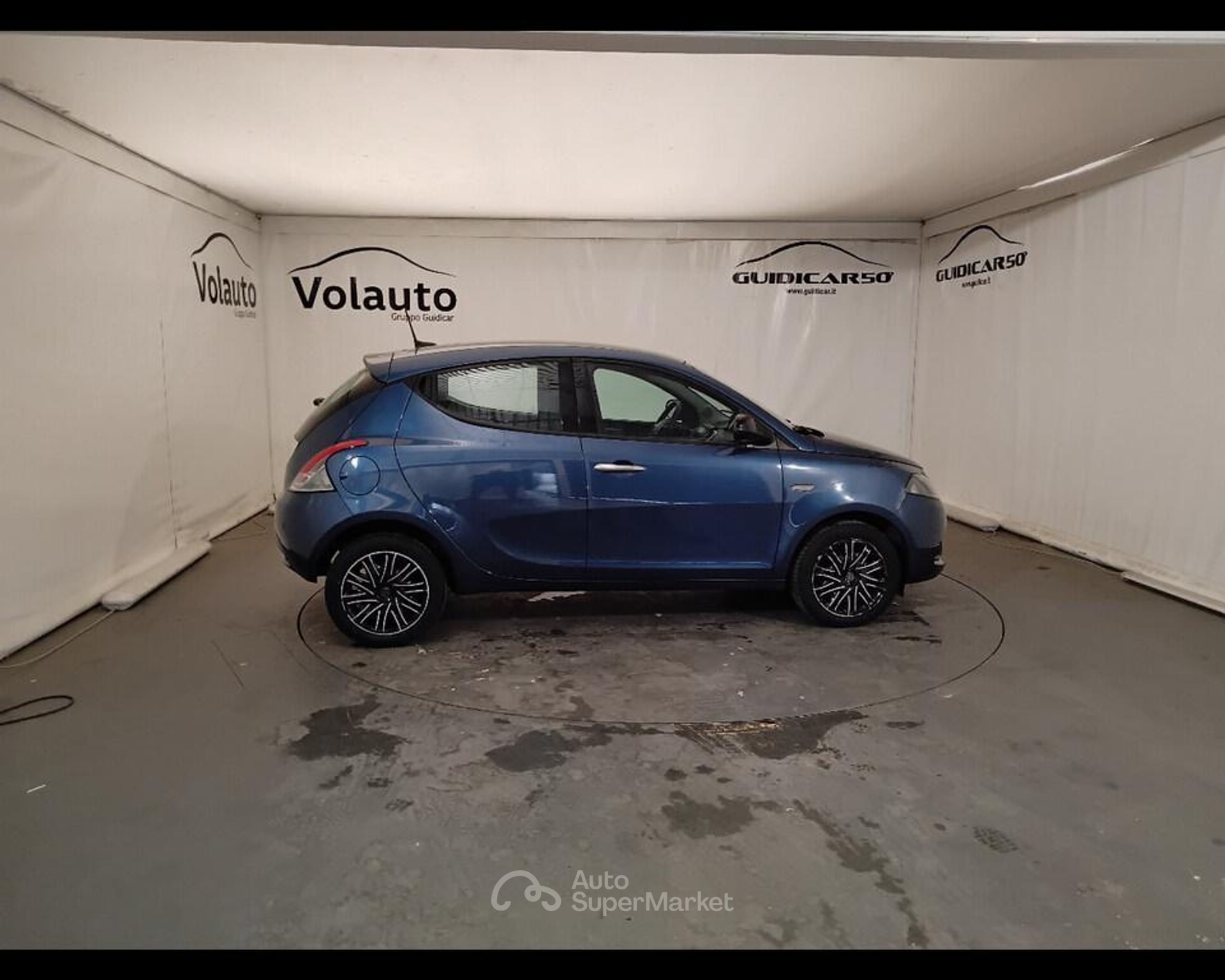 Lancia Ypsilon