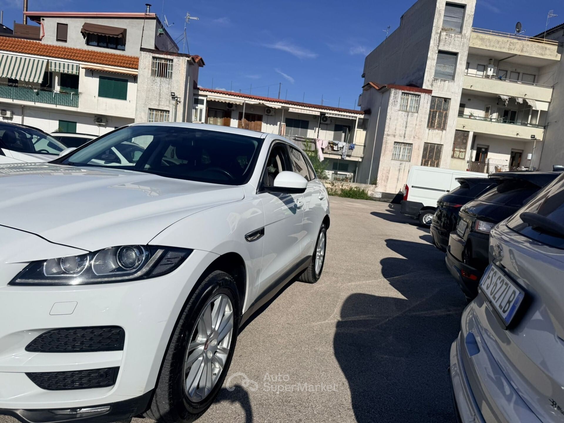 Jaguar F-Pace