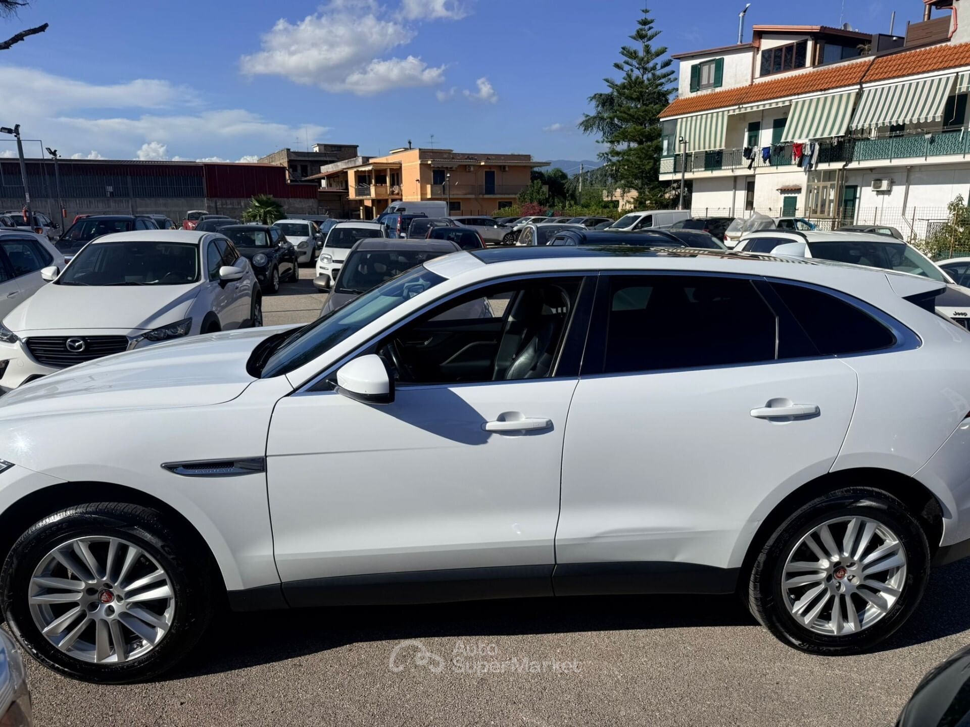 Jaguar F-Pace