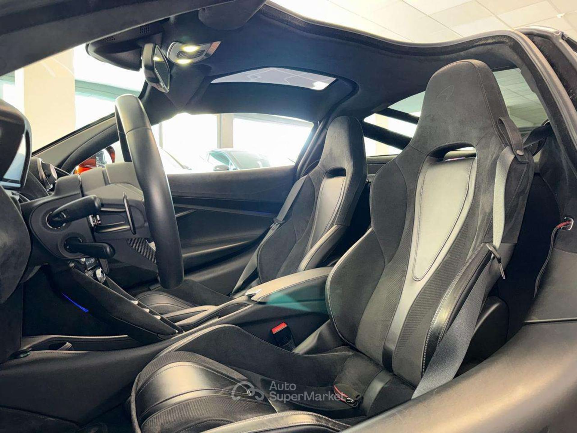McLaren 720S