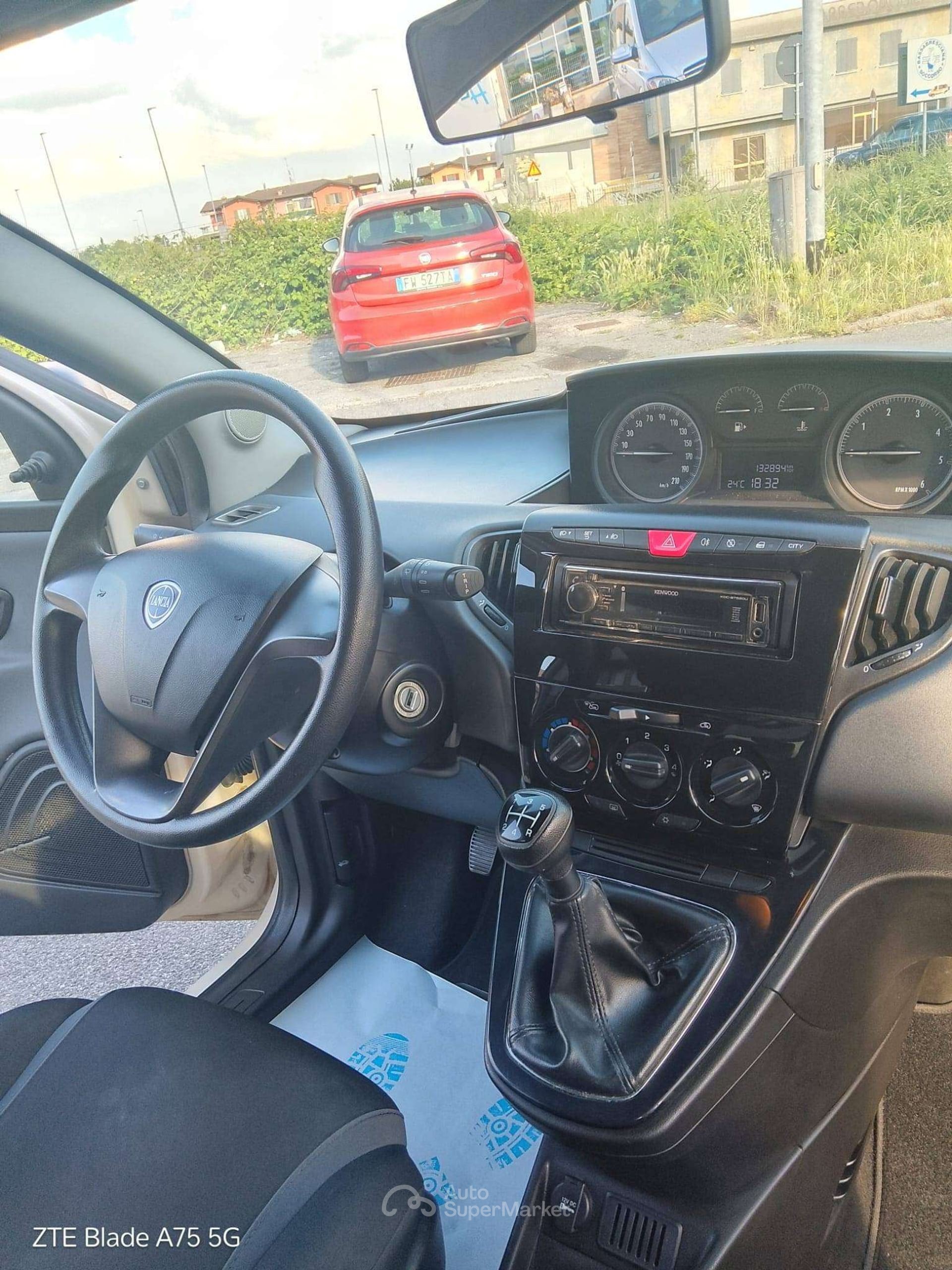 Lancia Ypsilon