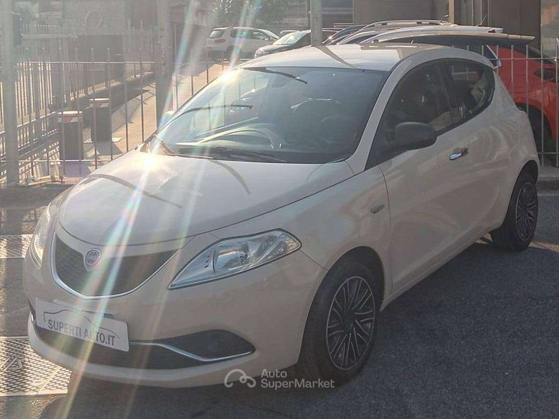 Lancia Ypsilon